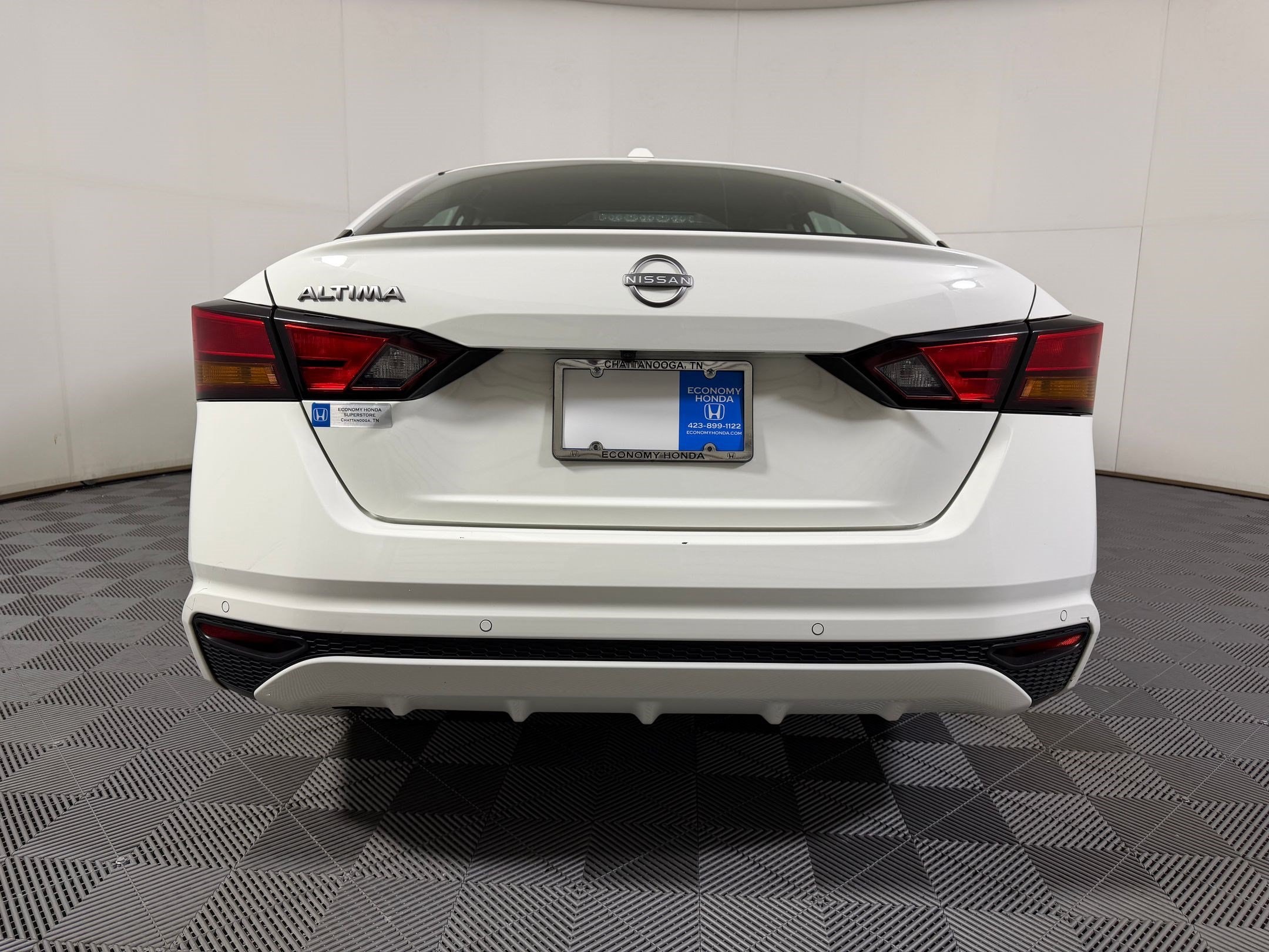 2025 Nissan Altima SV - Photo 8