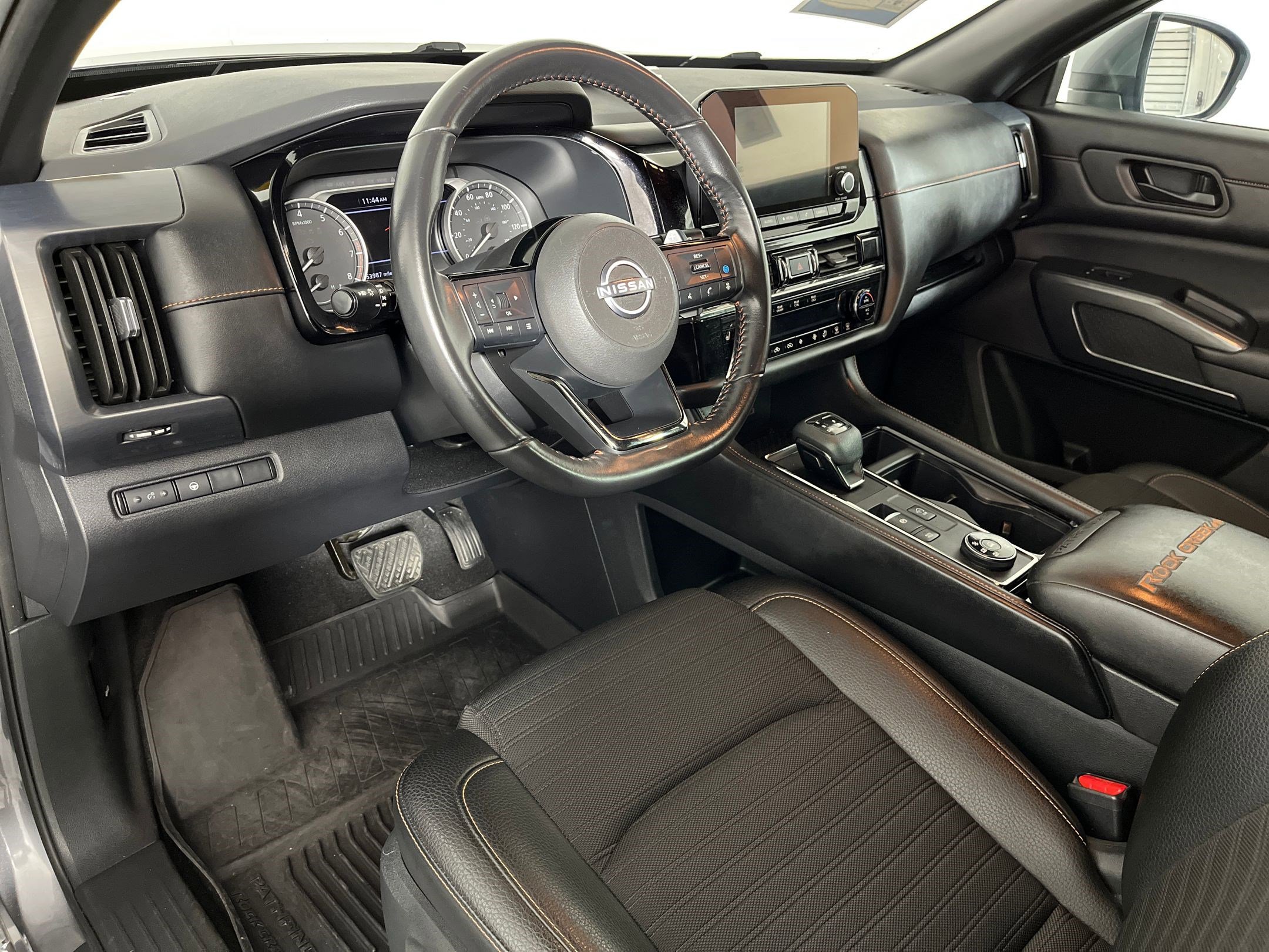 2023 Nissan Pathfinder Rock Creek photo 2