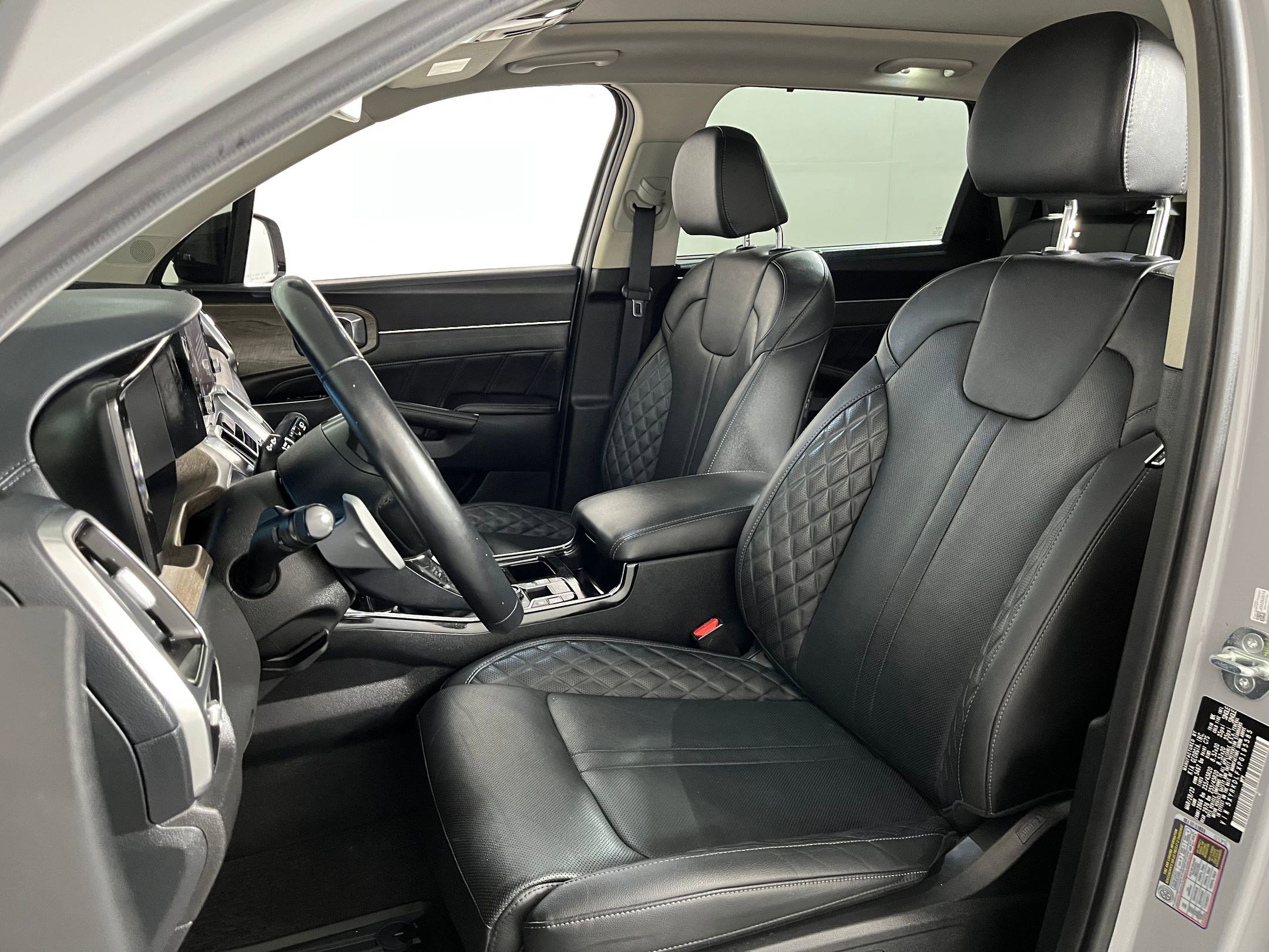 2023 Kia Sorento X-Line SX Prestige photo 2