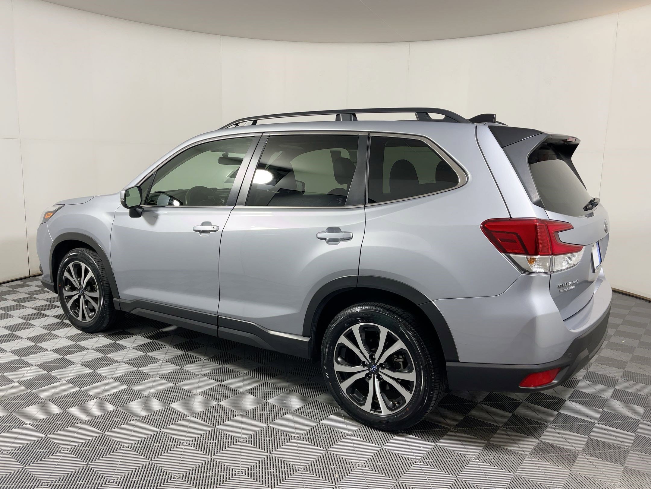 2024 Subaru Forester Limited photo 2