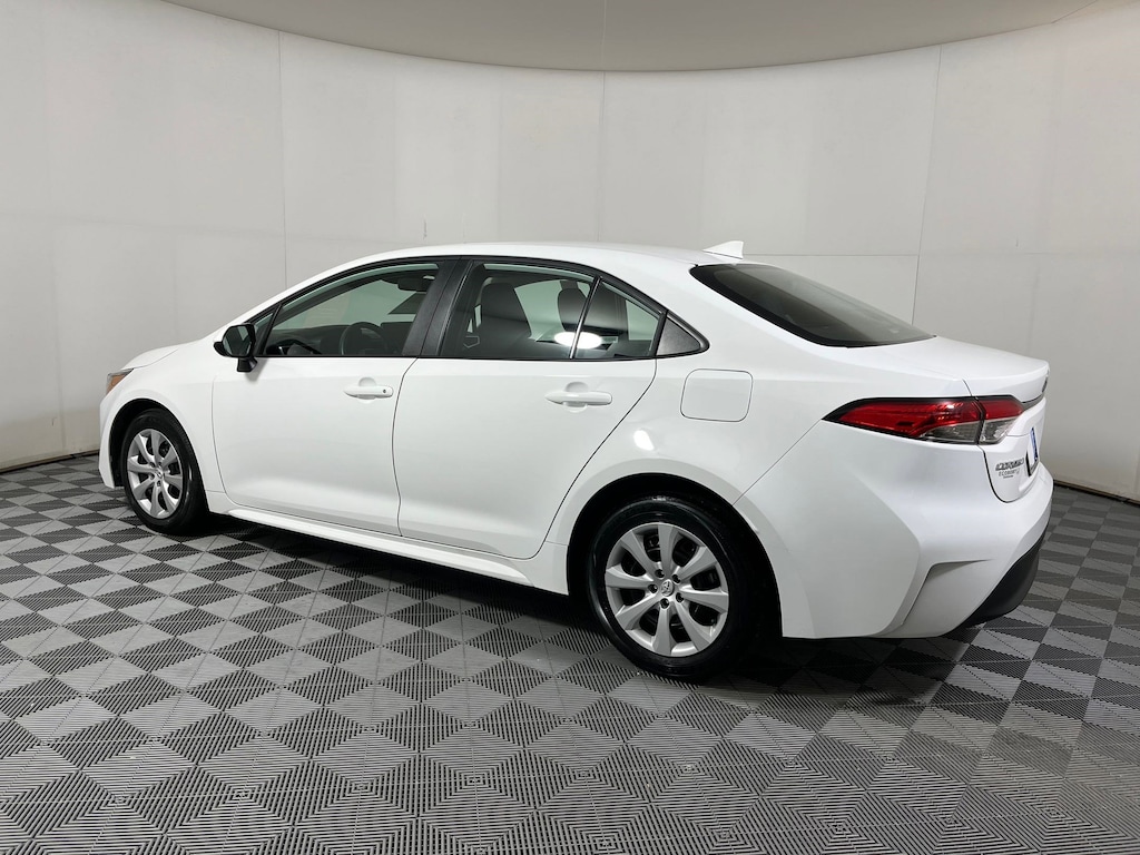 Used 2024 Toyota Corolla LE Sedan