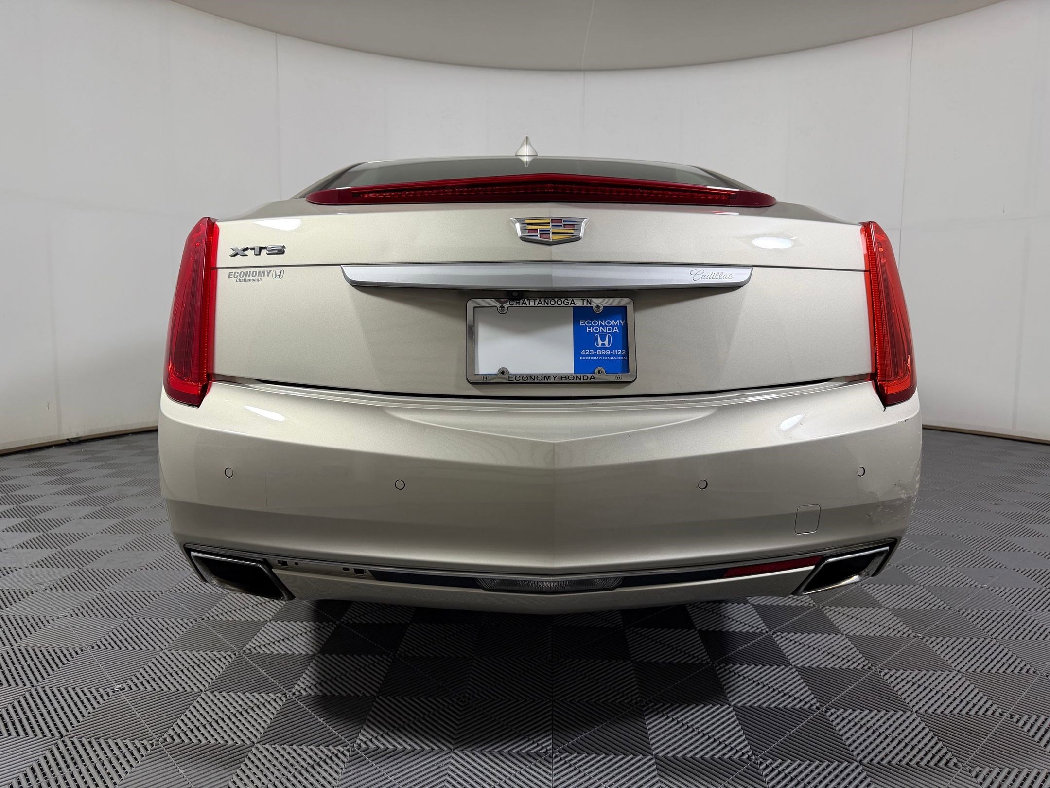XTS Luxury Collection Sedan
