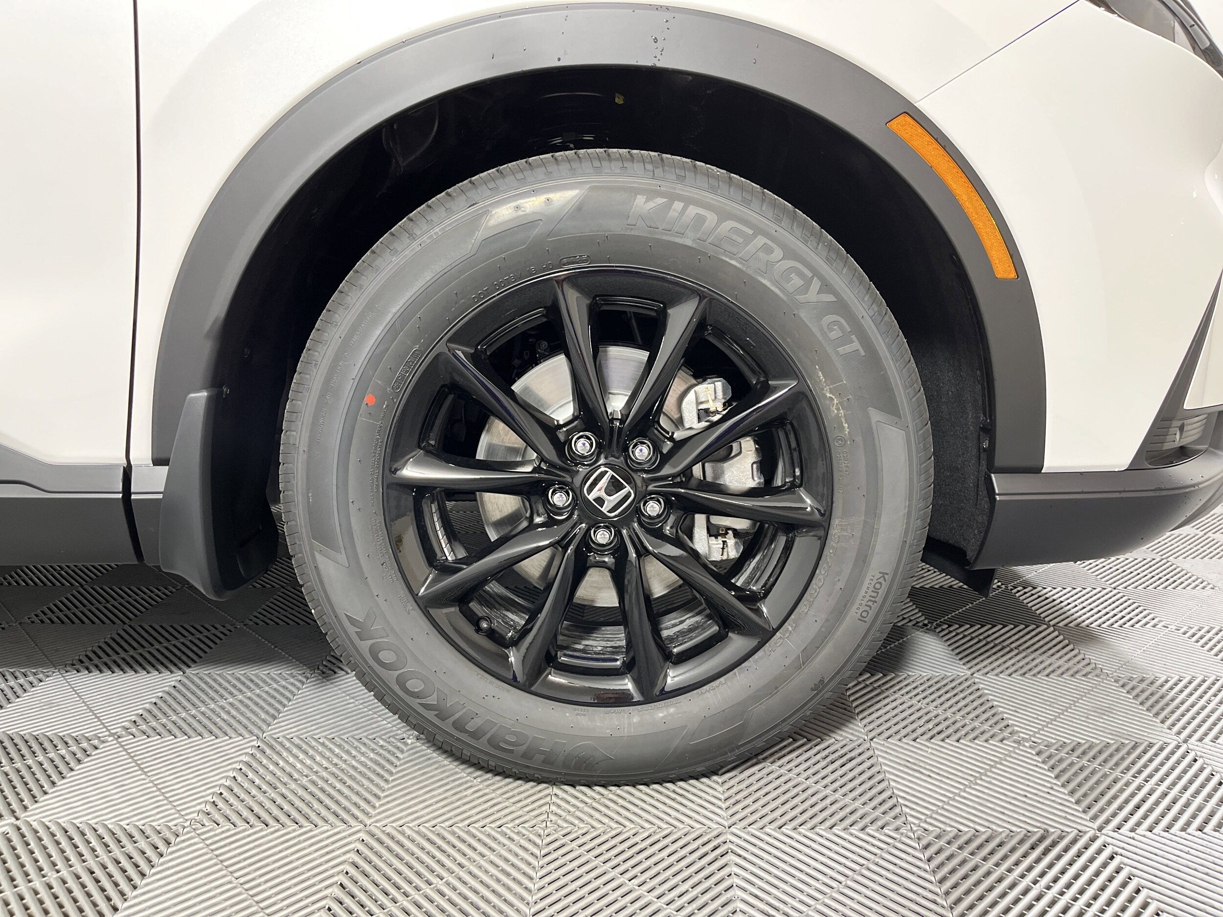 2026 Honda CR-V Hybrid Sport-L photo 2