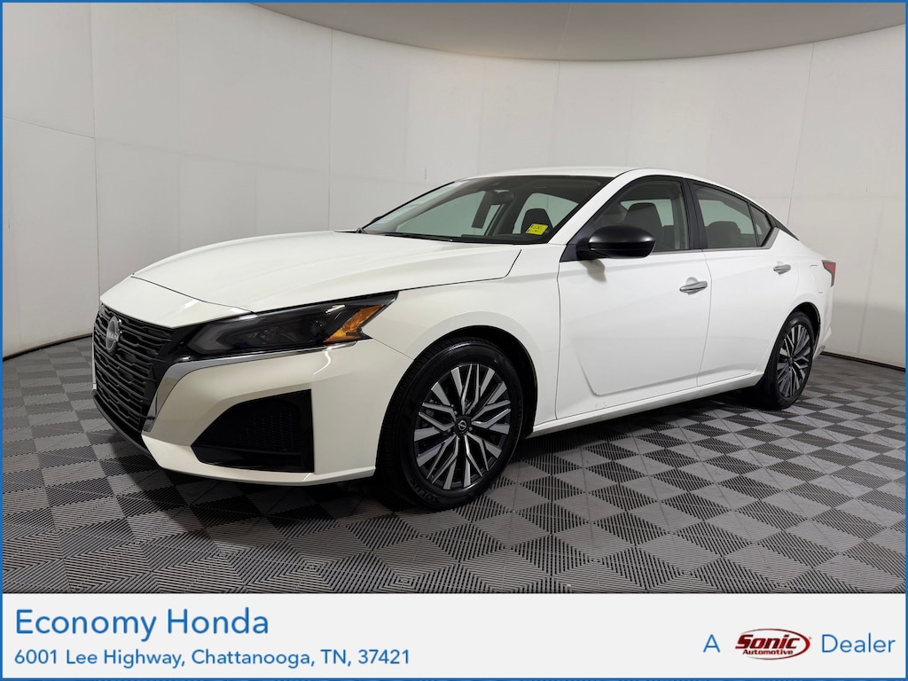 Used 2025 Nissan Altima SV Sedan