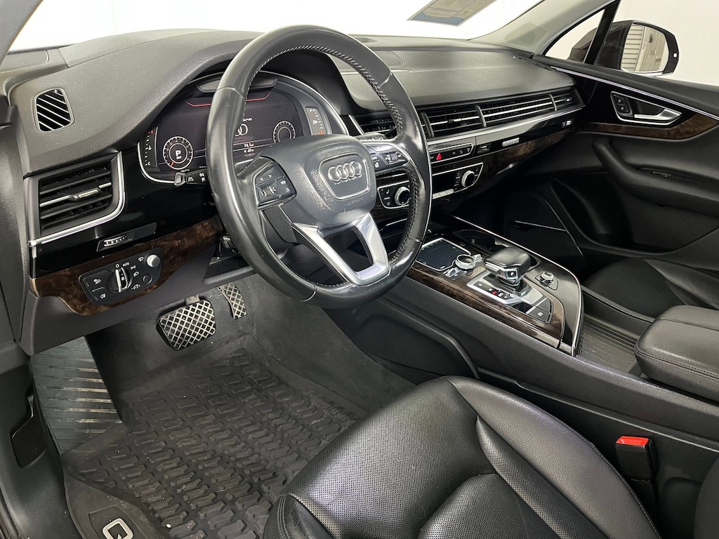 Used 2017 Audi Q7 Prestige SUV
