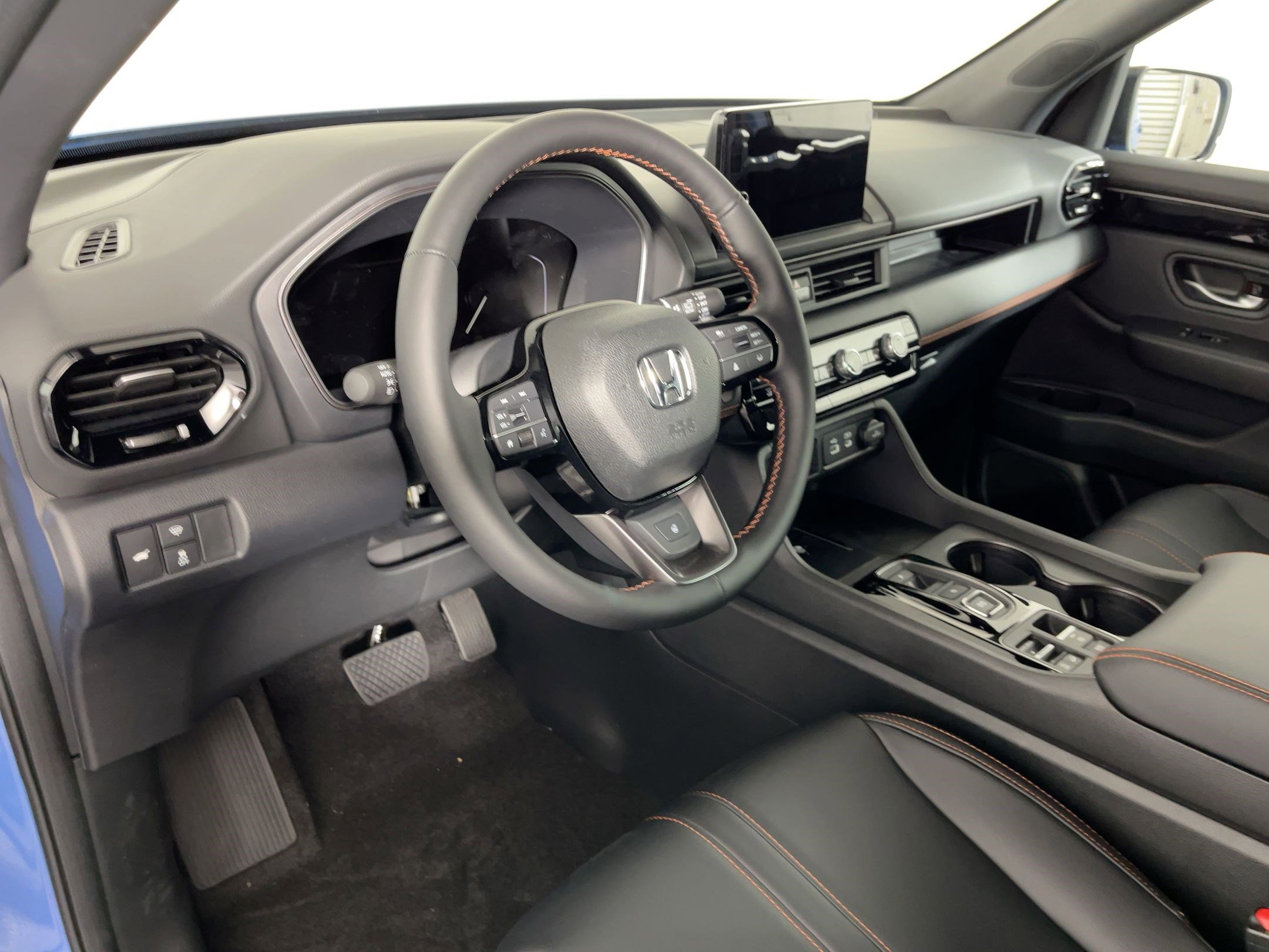 2025 Honda Pilot TrailSport photo 3