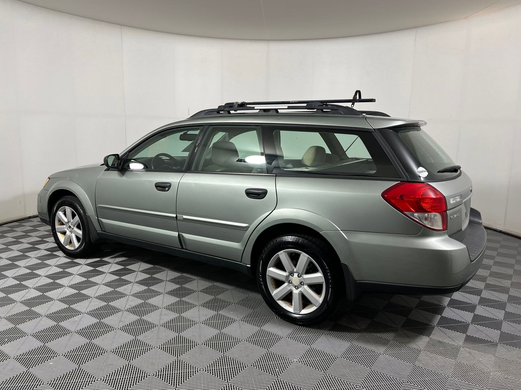 Used 2009 Subaru Outback I Special Edition with VIN 4S4BP61C297332084 for sale in Chattanooga, TN