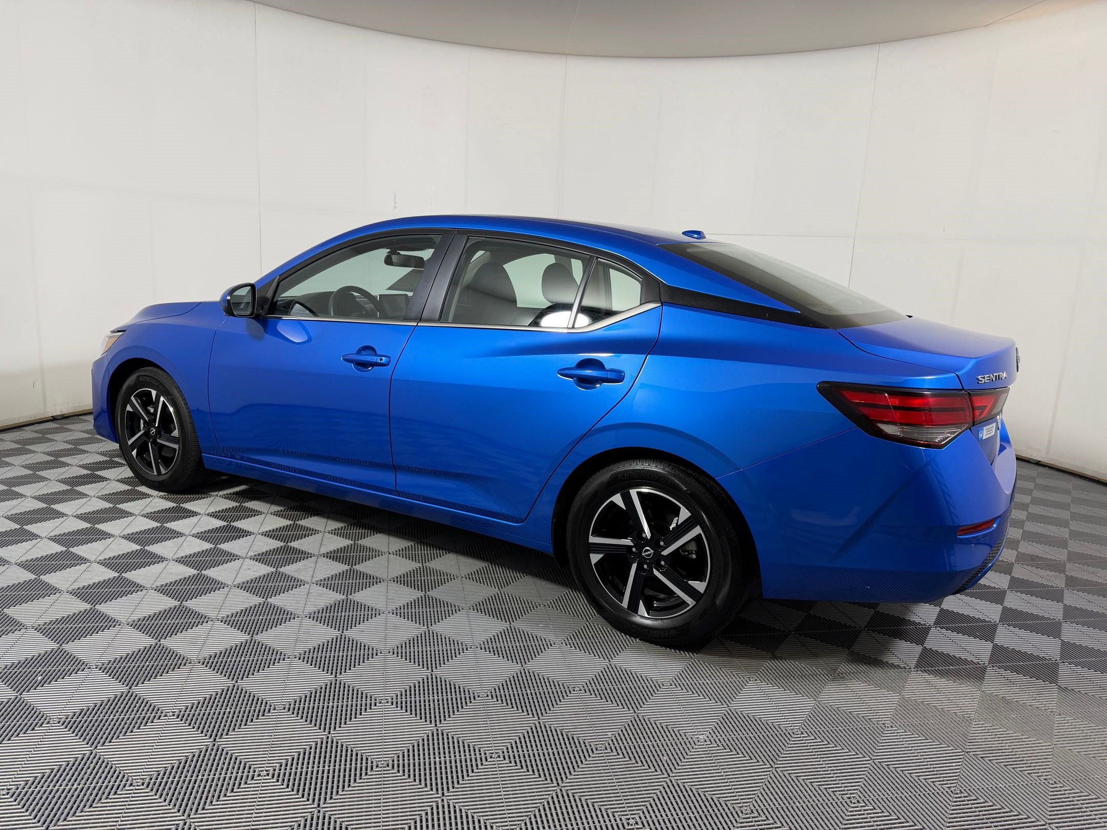 2025 Nissan Sentra SV - Photo 22