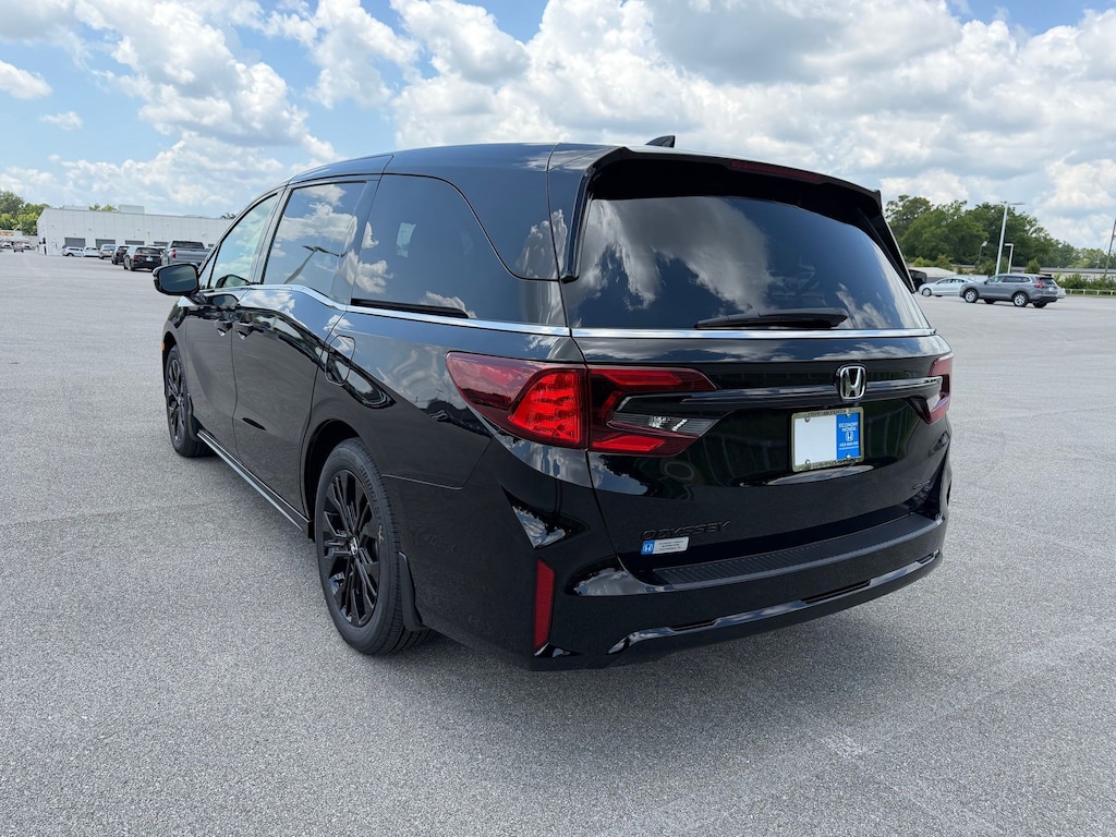 New 2026 Honda Odyssey Sport-L Van Passenger