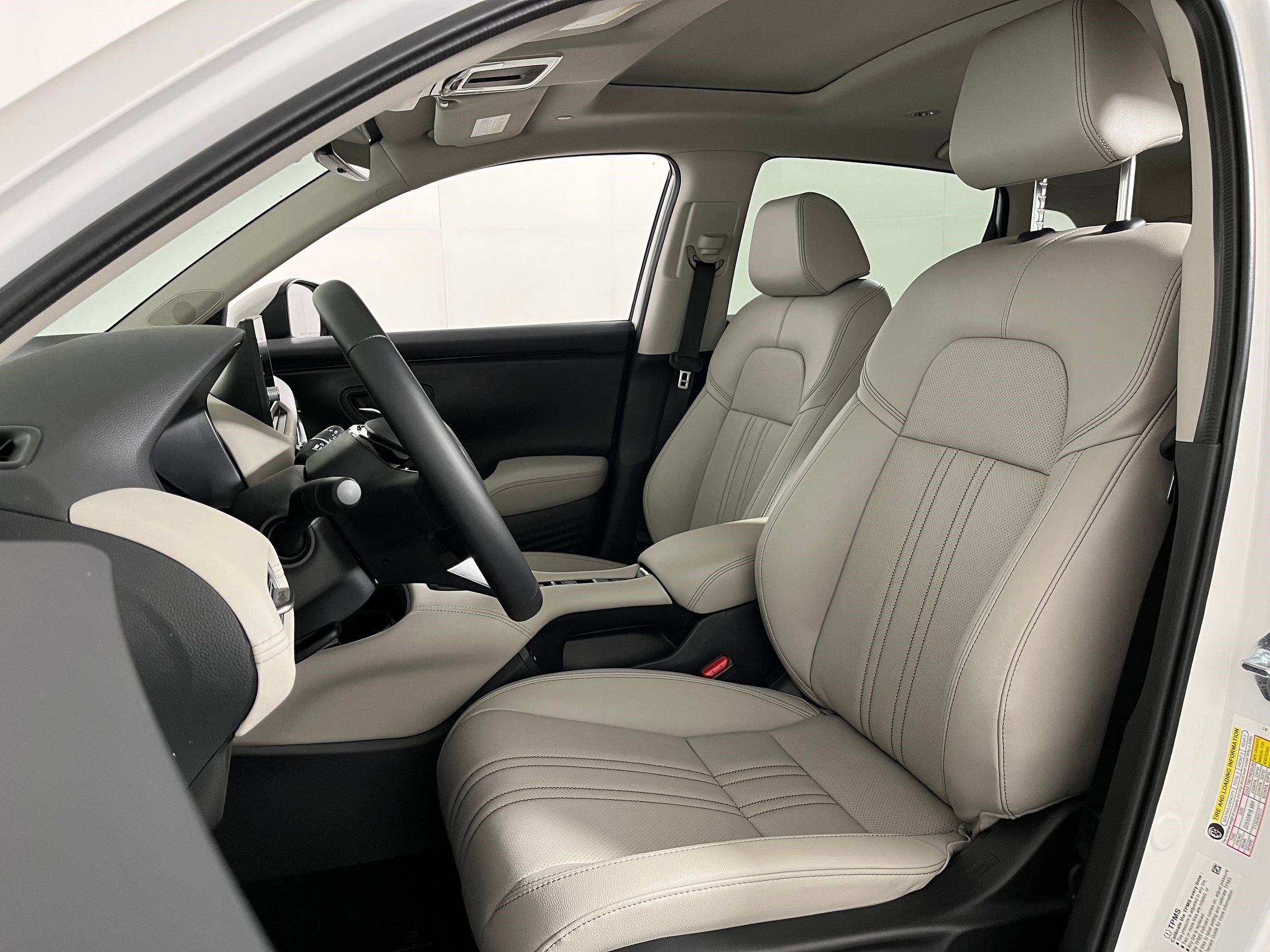 2026 Honda HR-V EX-L photo 4