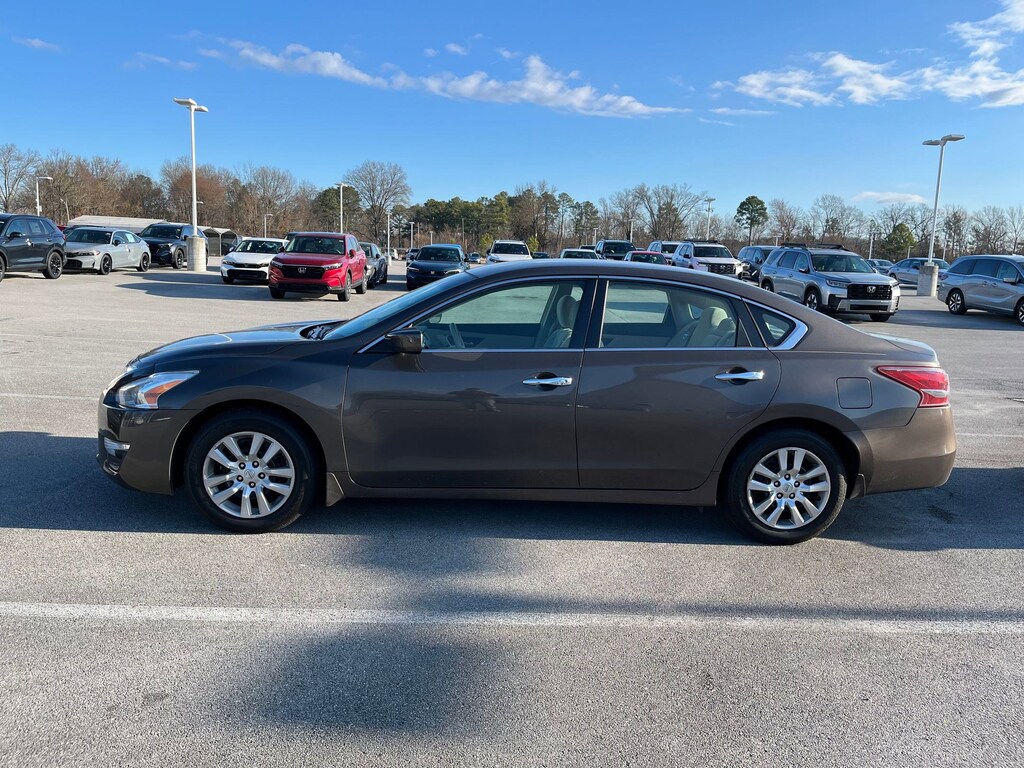 Used 2013 Nissan Altima 2.5 S Sedan
