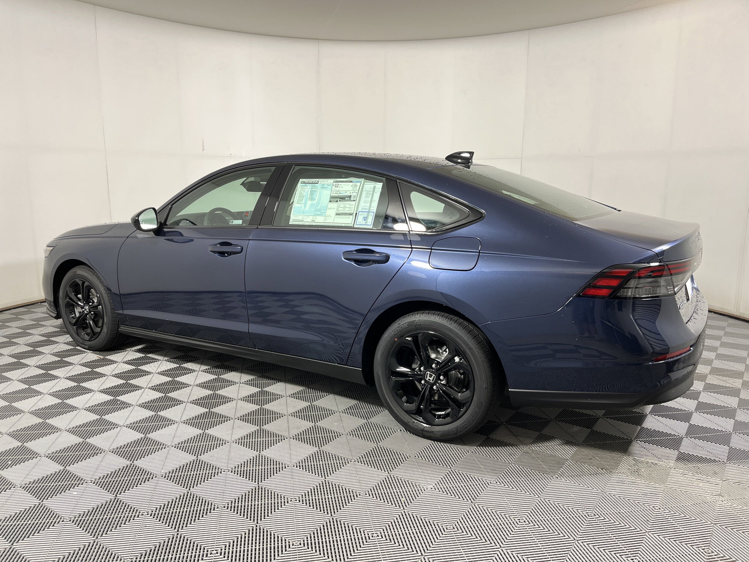2025 Honda Accord SE photo 3