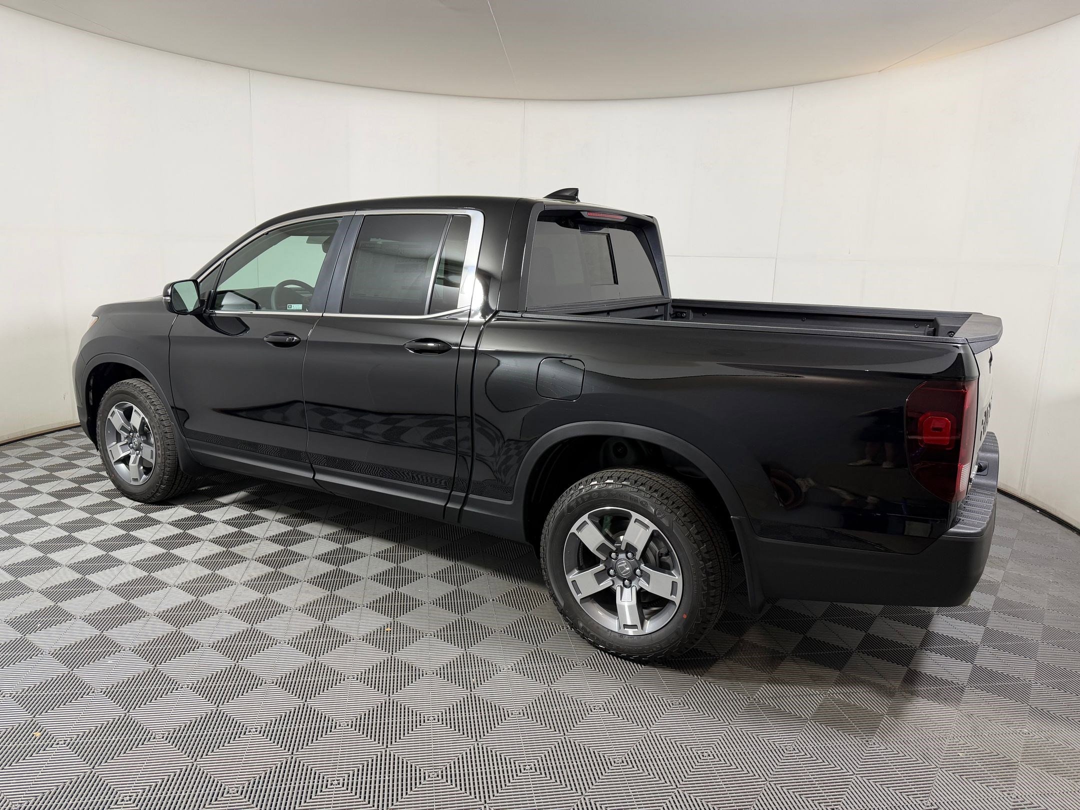 2026 Honda Ridgeline RTL - Photo 2