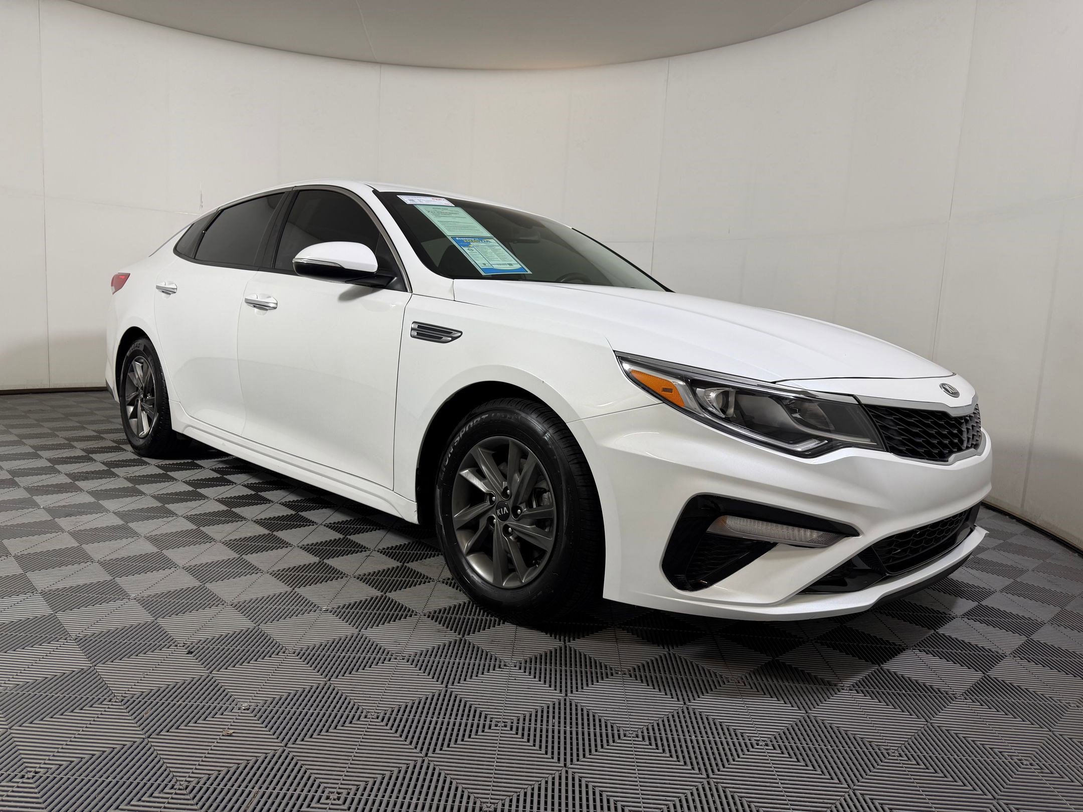 Optima LX Sedan
