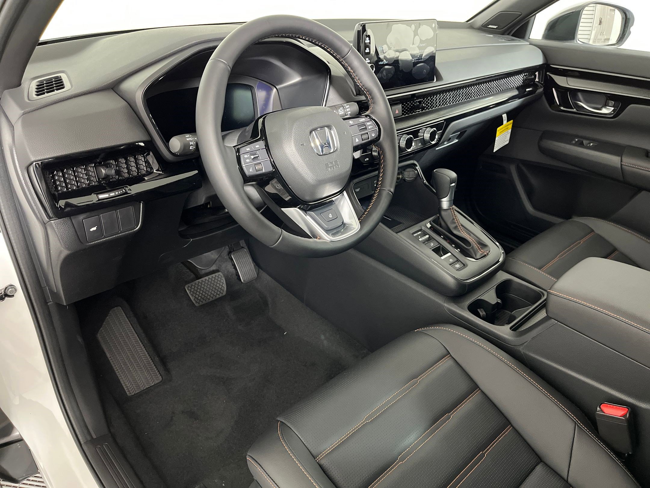 2026 Honda CR-V Hybrid Sport Touring photo 3