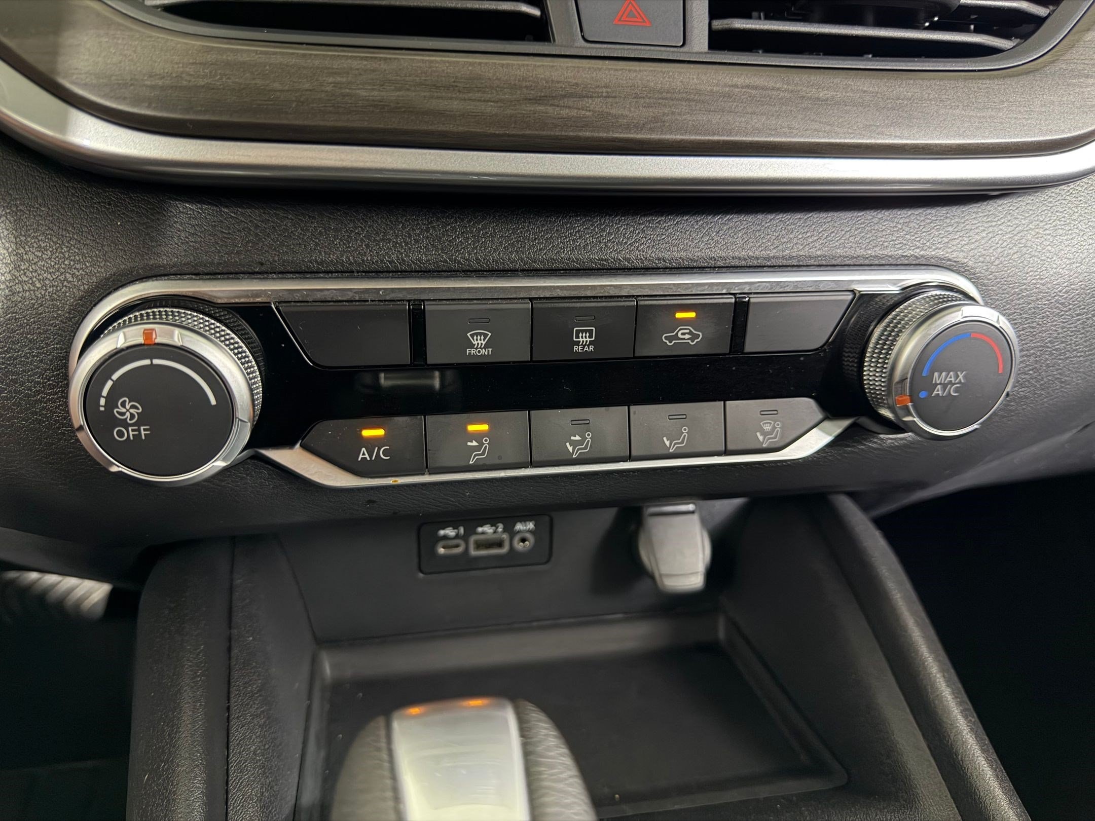 2025 Nissan Altima SV - Photo 14