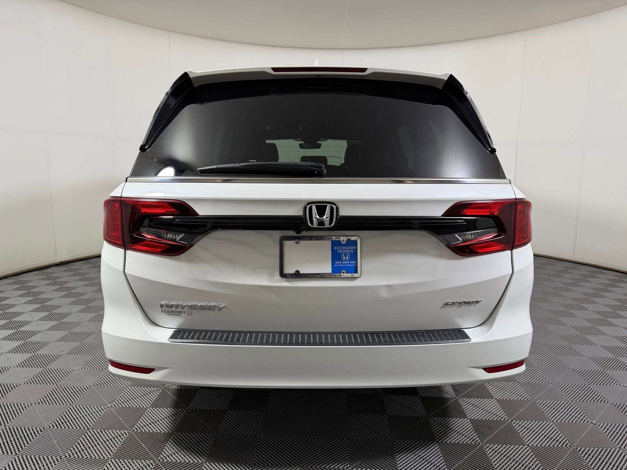 2024 Honda Odyssey SPORT - Photo 8