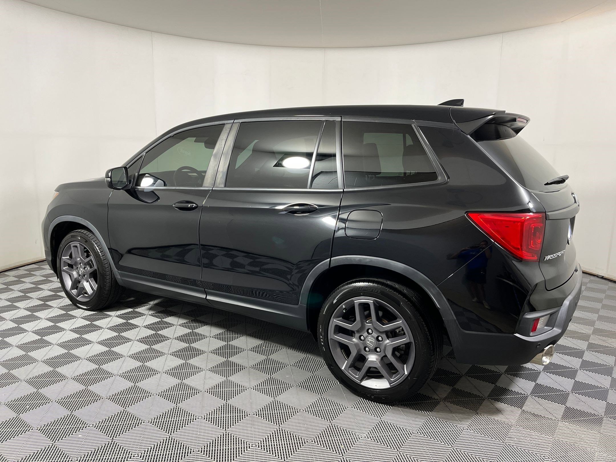 2022 Honda Passport EX-L photo 2