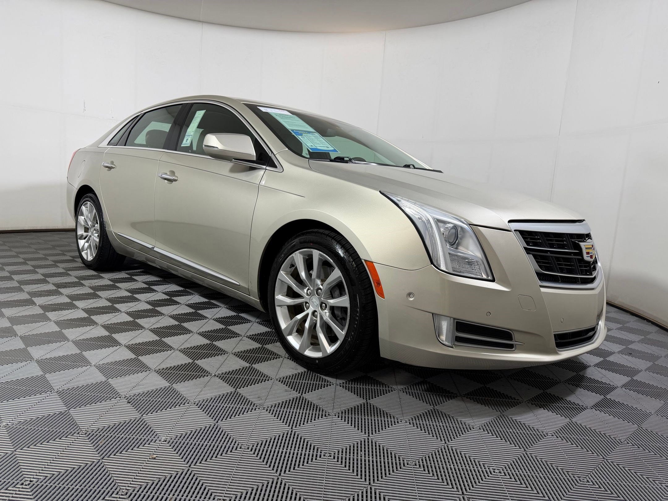 XTS Luxury Collection Sedan