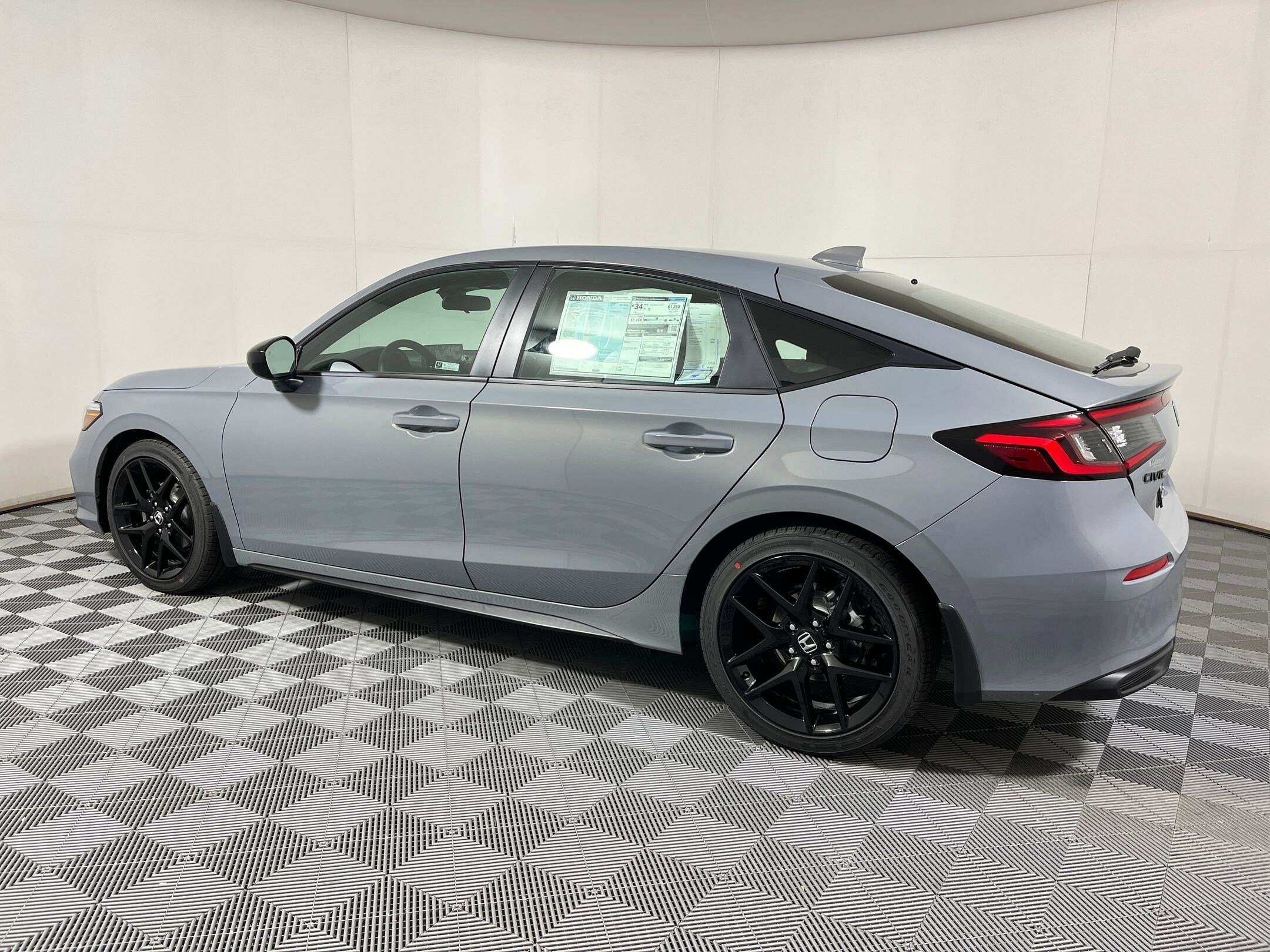 2026 Honda Civic Sport Hatchback photo 2