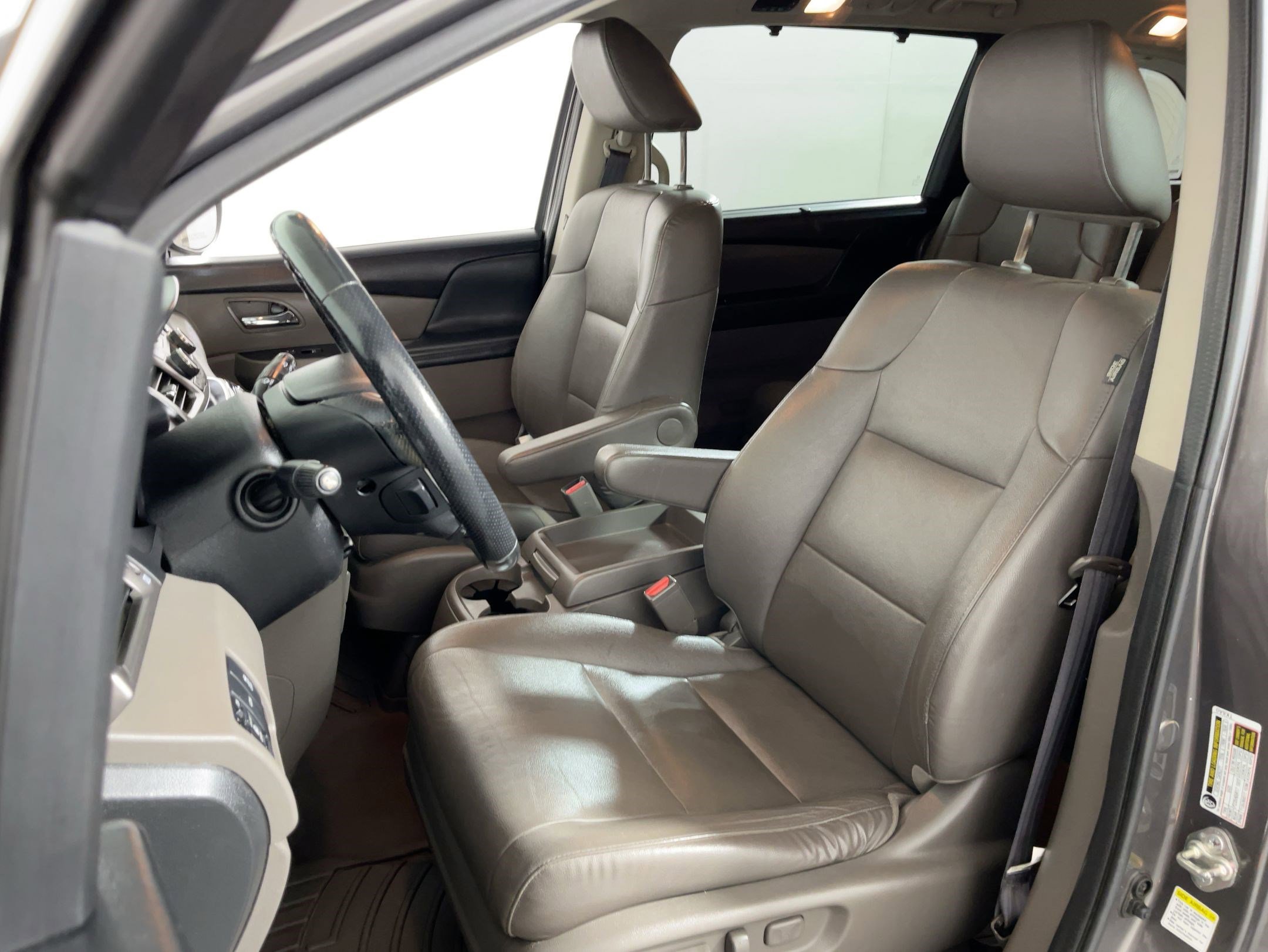 2016 Honda Odyssey EX-L photo 4