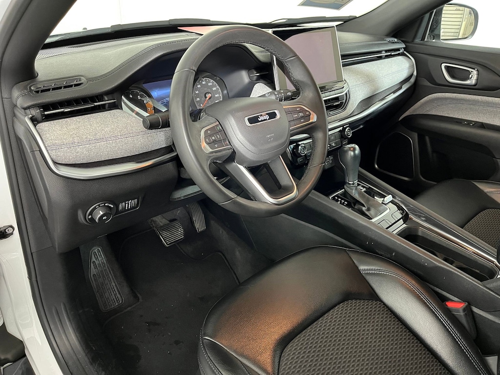 Used 2023 Jeep Compass Latitude SUV