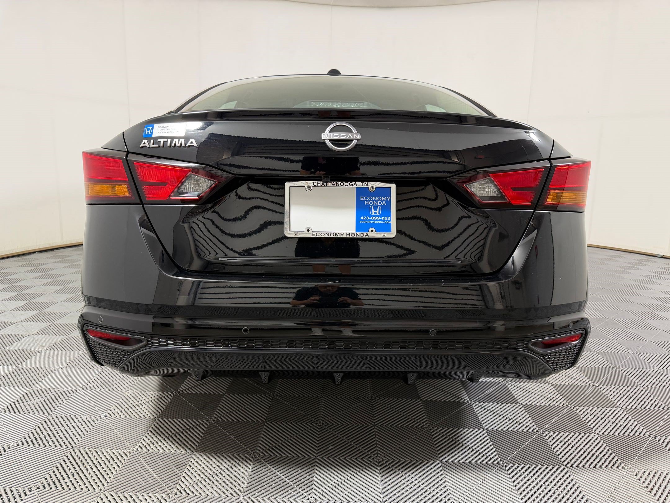 2025 Nissan Altima SV - Photo 8