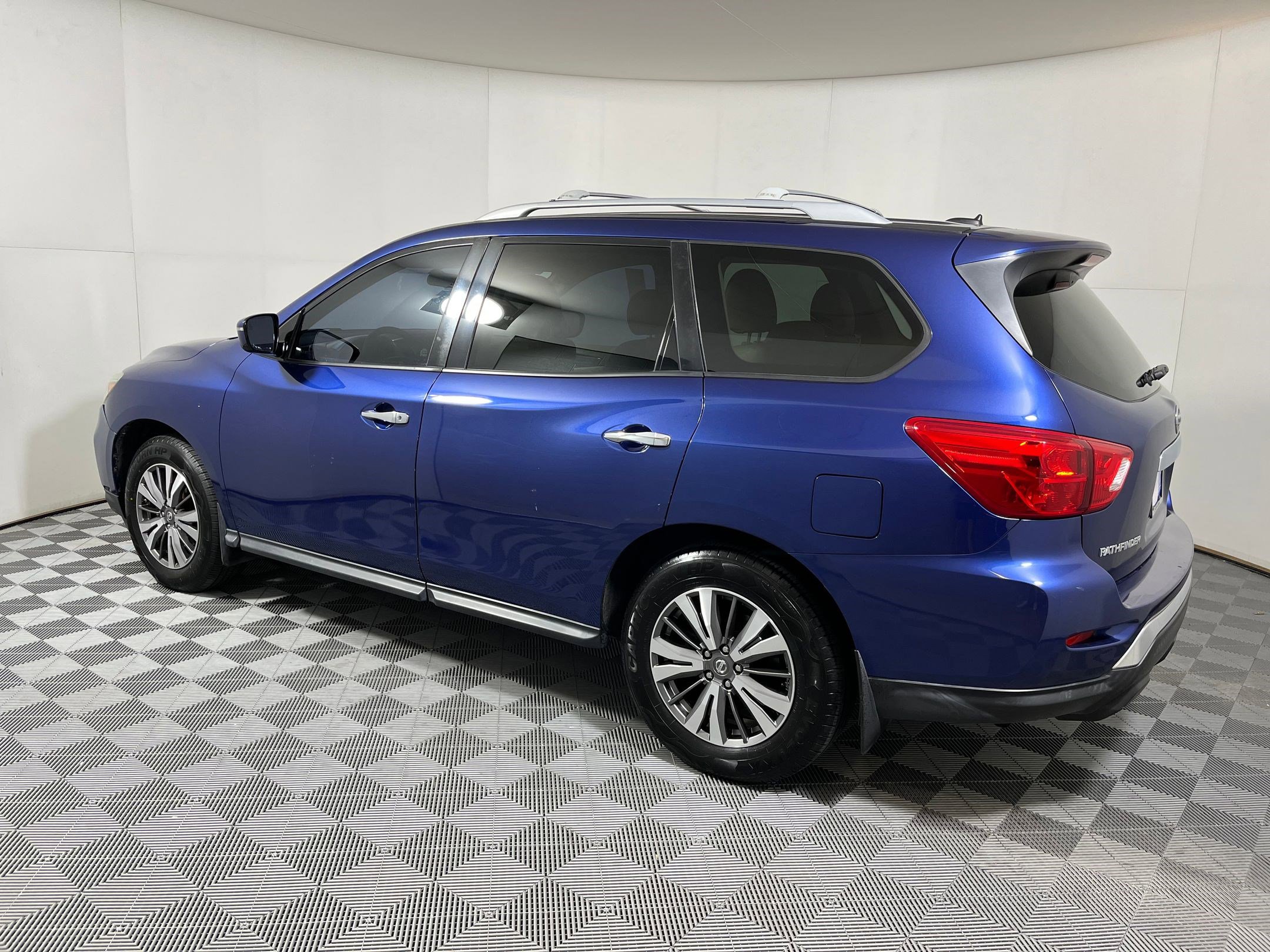 Used 2017 Nissan Pathfinder S with VIN 5N1DR2MN3HC900938 for sale in Chattanooga, TN