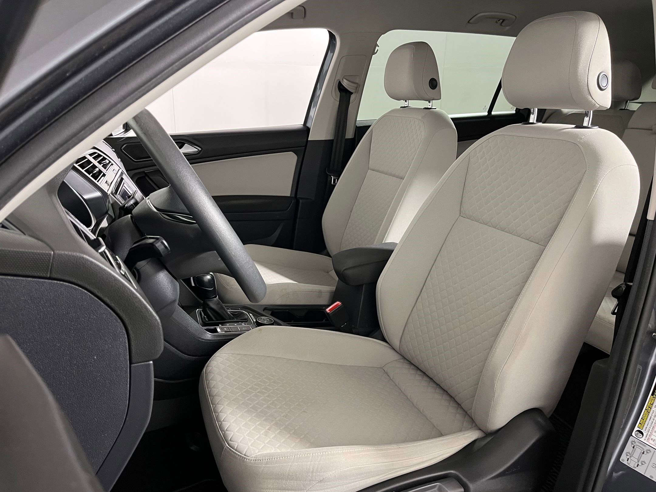 2018 Volkswagen Tiguan S photo 4