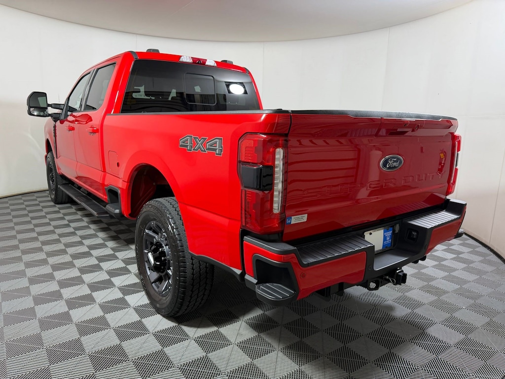 Used 2023 Ford F-250 LARIAT Truck Crew Cab