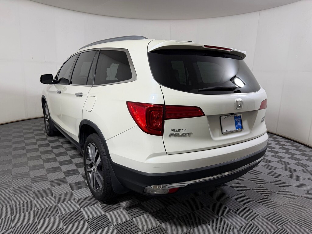 Used 2017 Honda Pilot Touring SUV
