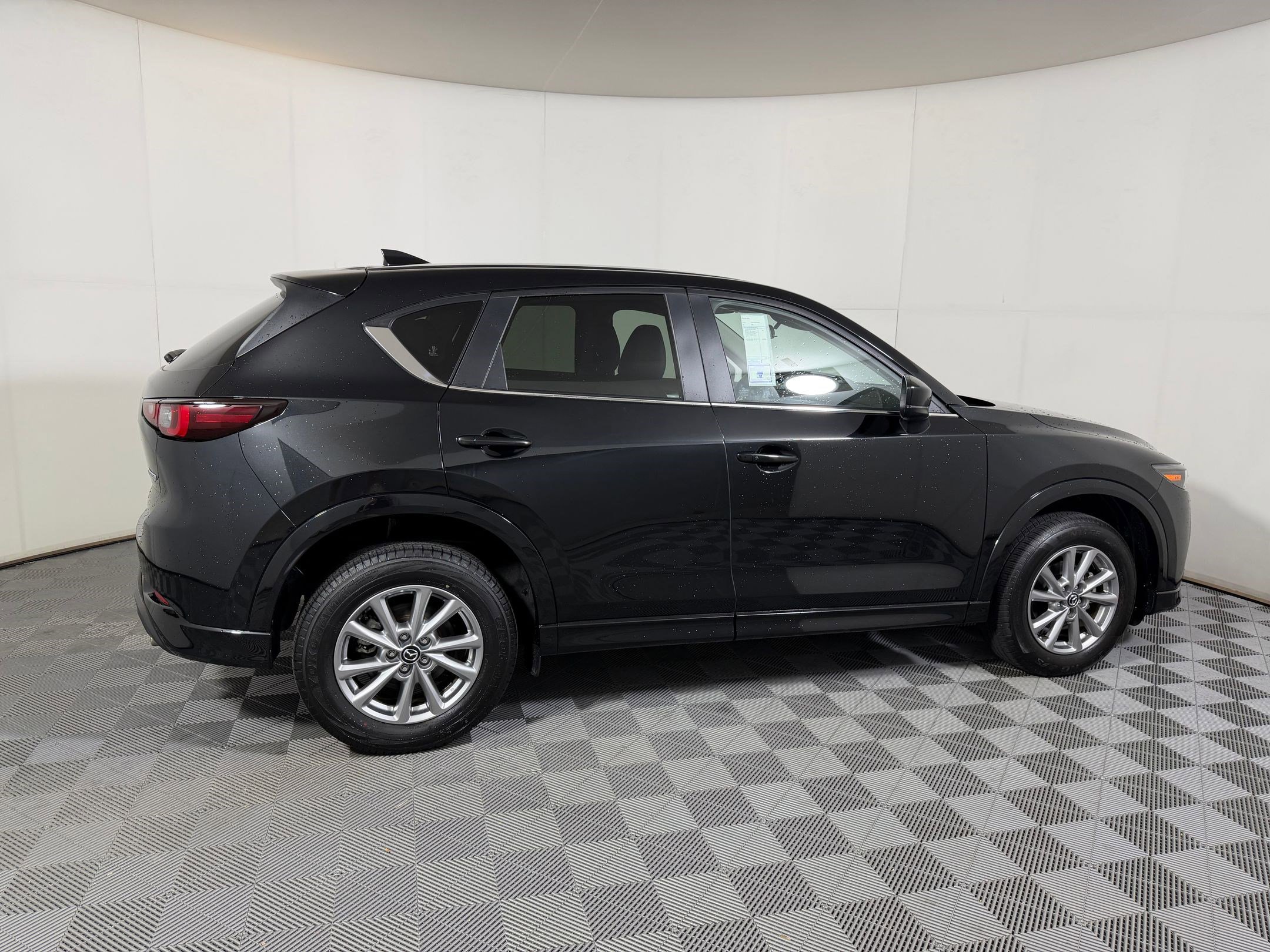 2025 Mazda CX-5 S Select Package - Photo 7