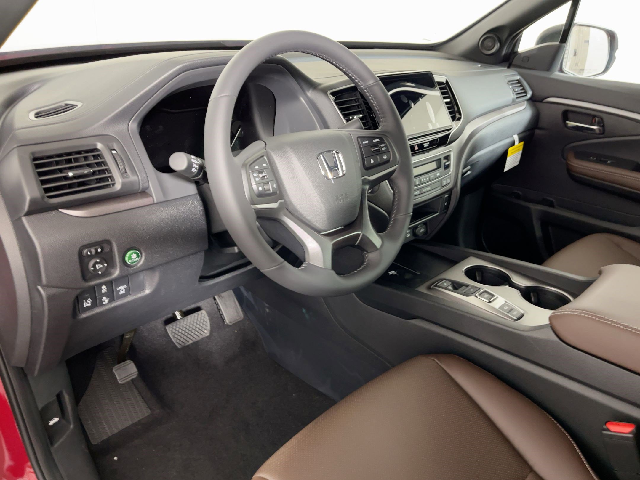2025 Honda Ridgeline RTL photo 3