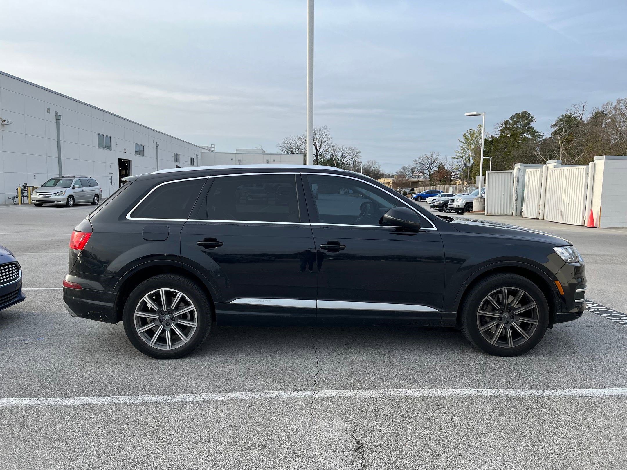 2017 Audi Q7 Prestige photo 3