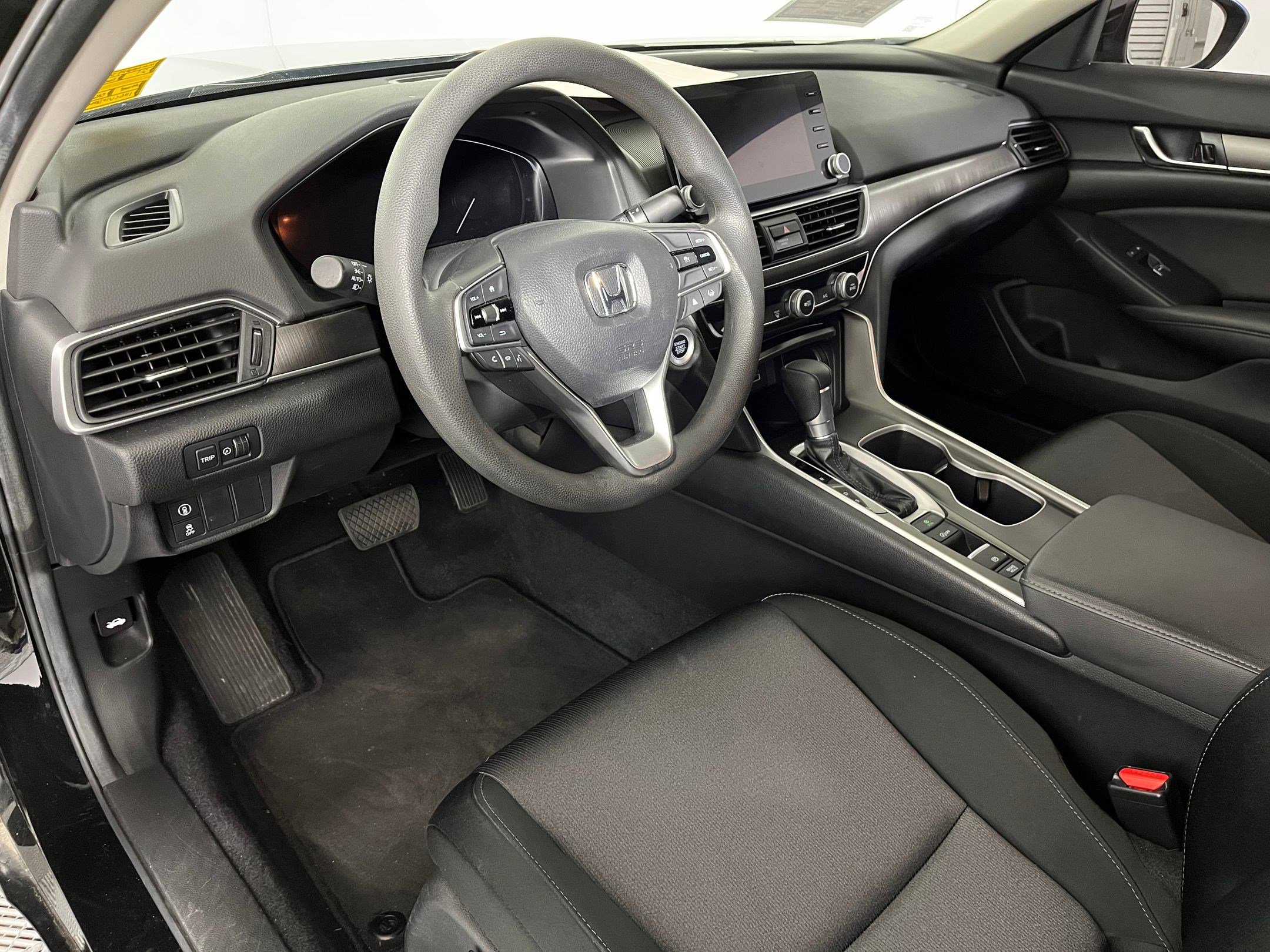2021 Honda Accord LX photo 3