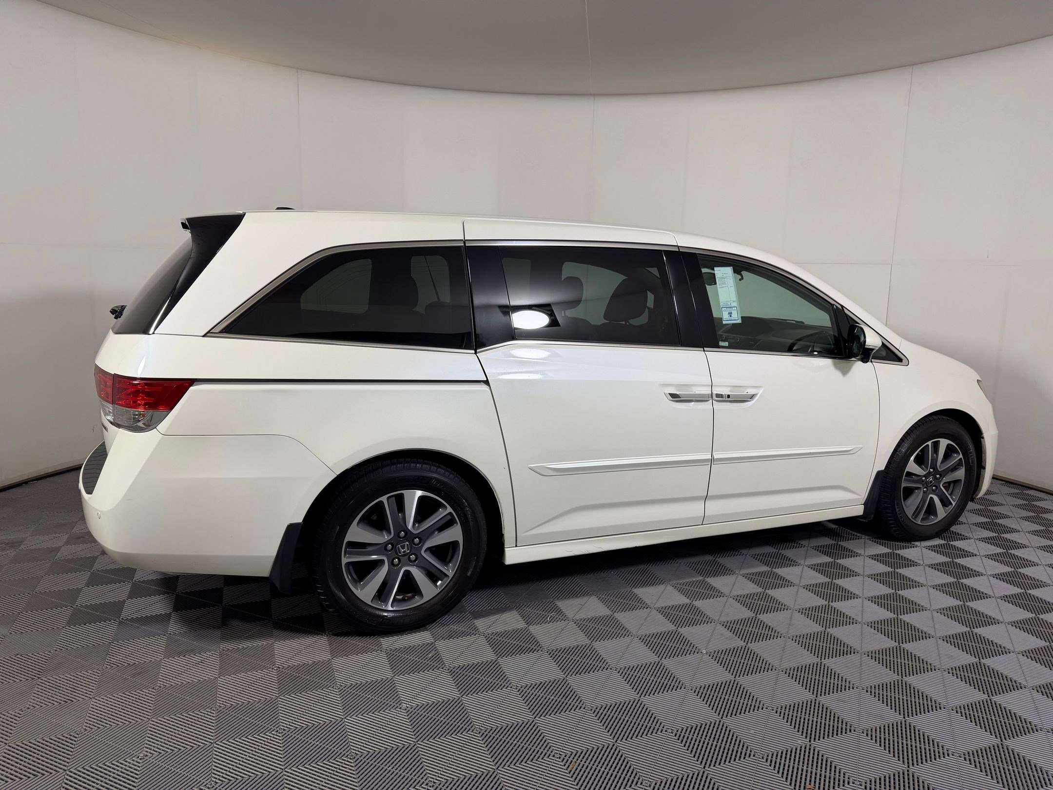 2017 Honda Odyssey Touring - Photo 7