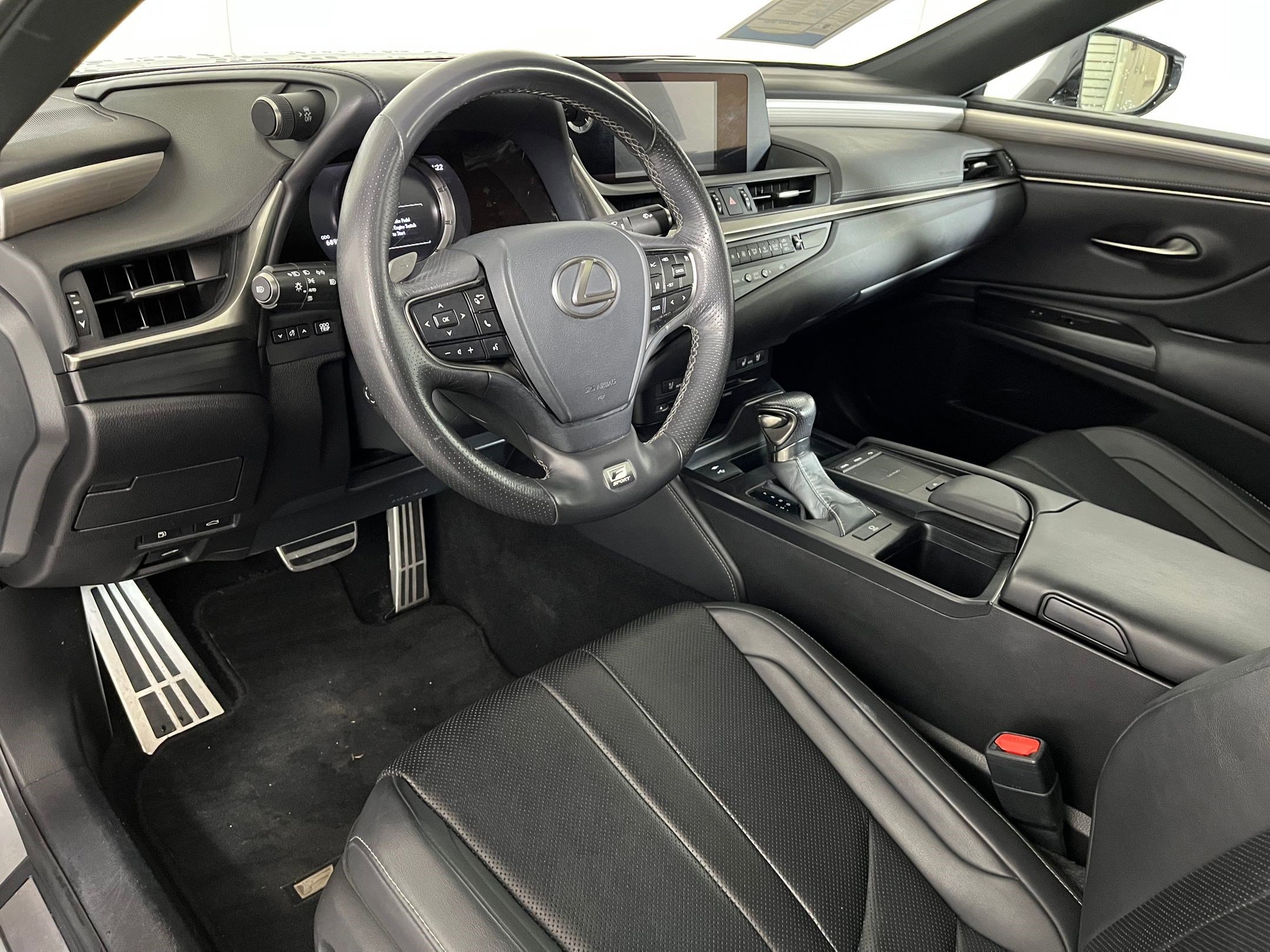 2021 Lexus ES 350 F SPORT photo 3