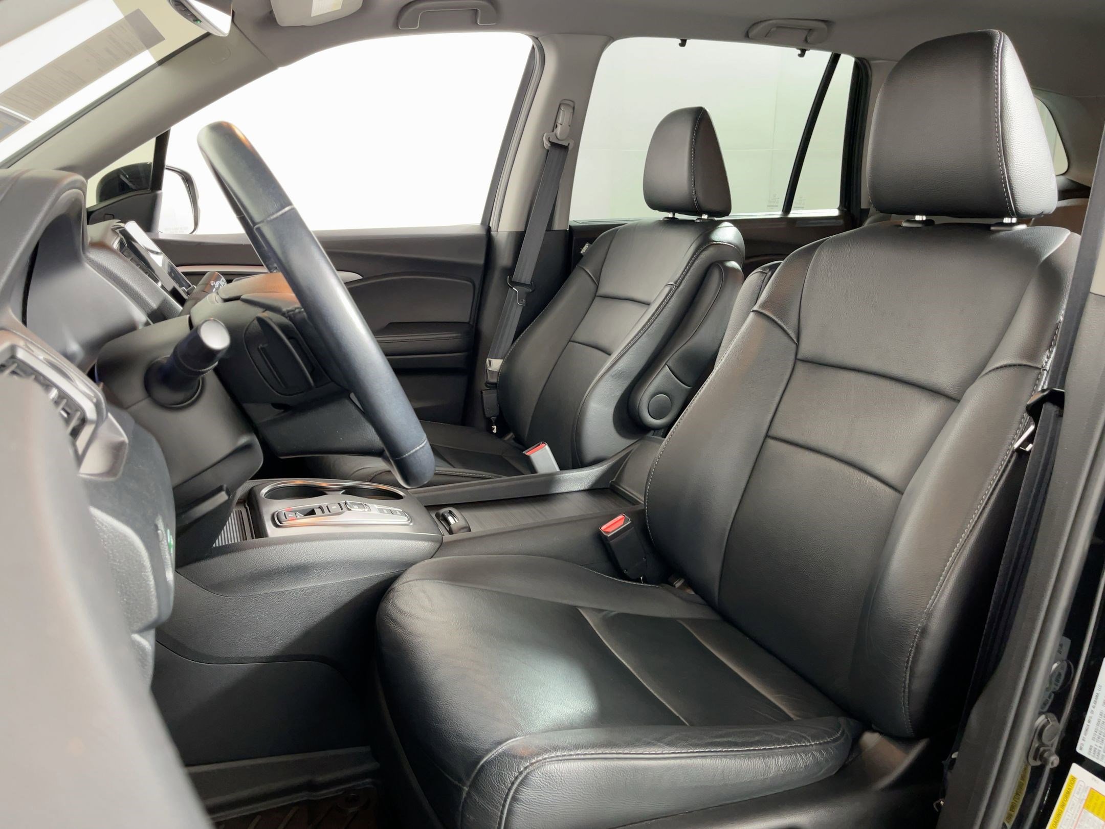 2021 Honda Pilot Special Edition photo 3