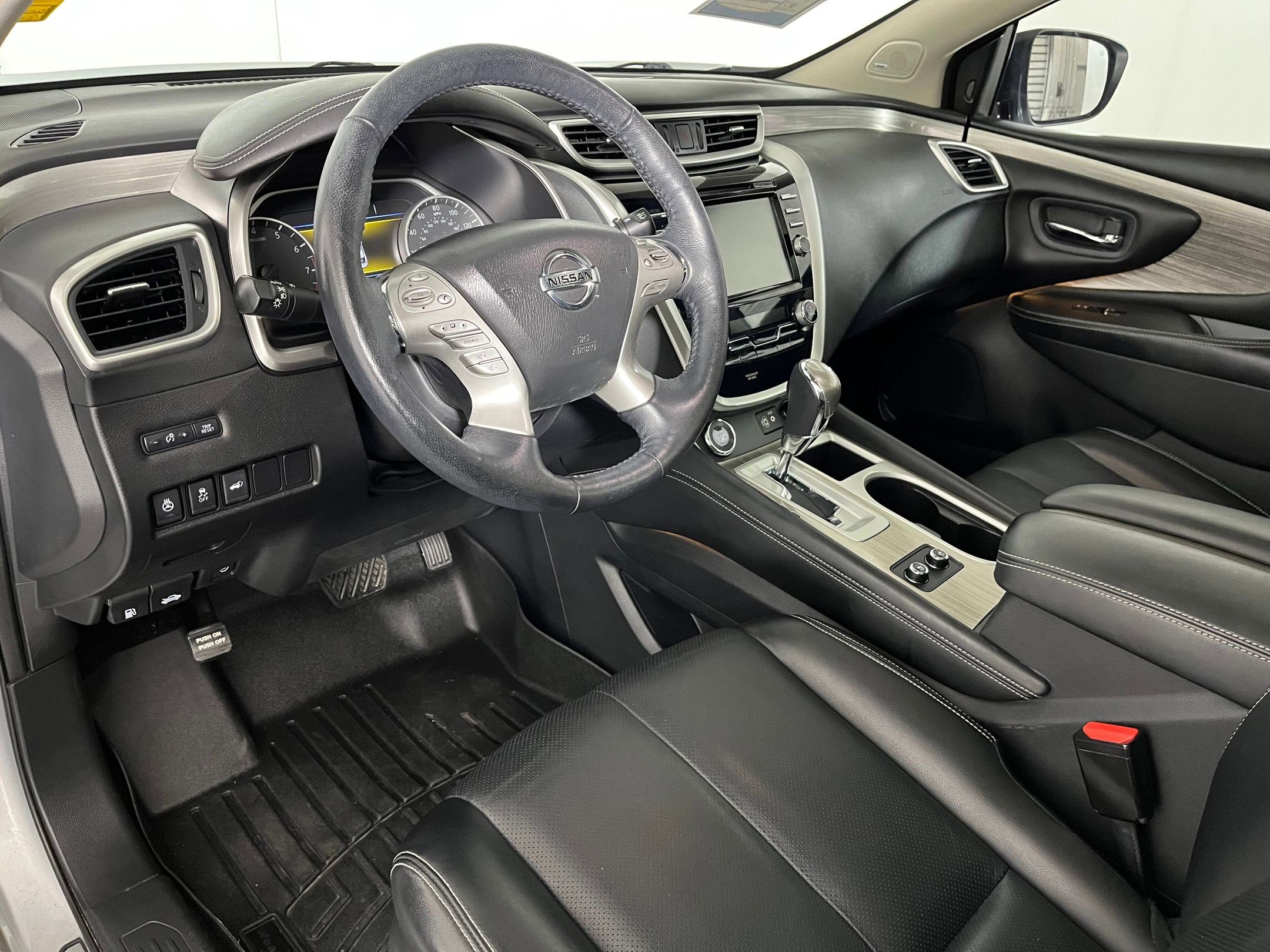 2018 Nissan Murano Platinum photo 3