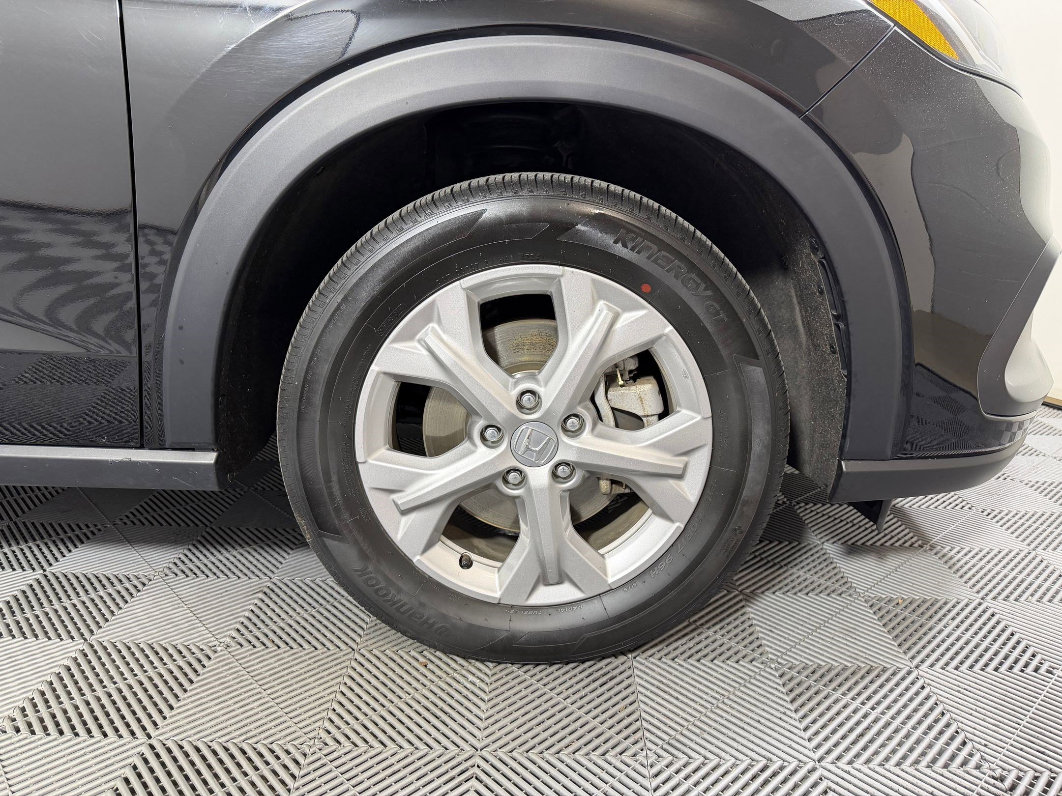 2025 Honda HR-V LX - Photo 9