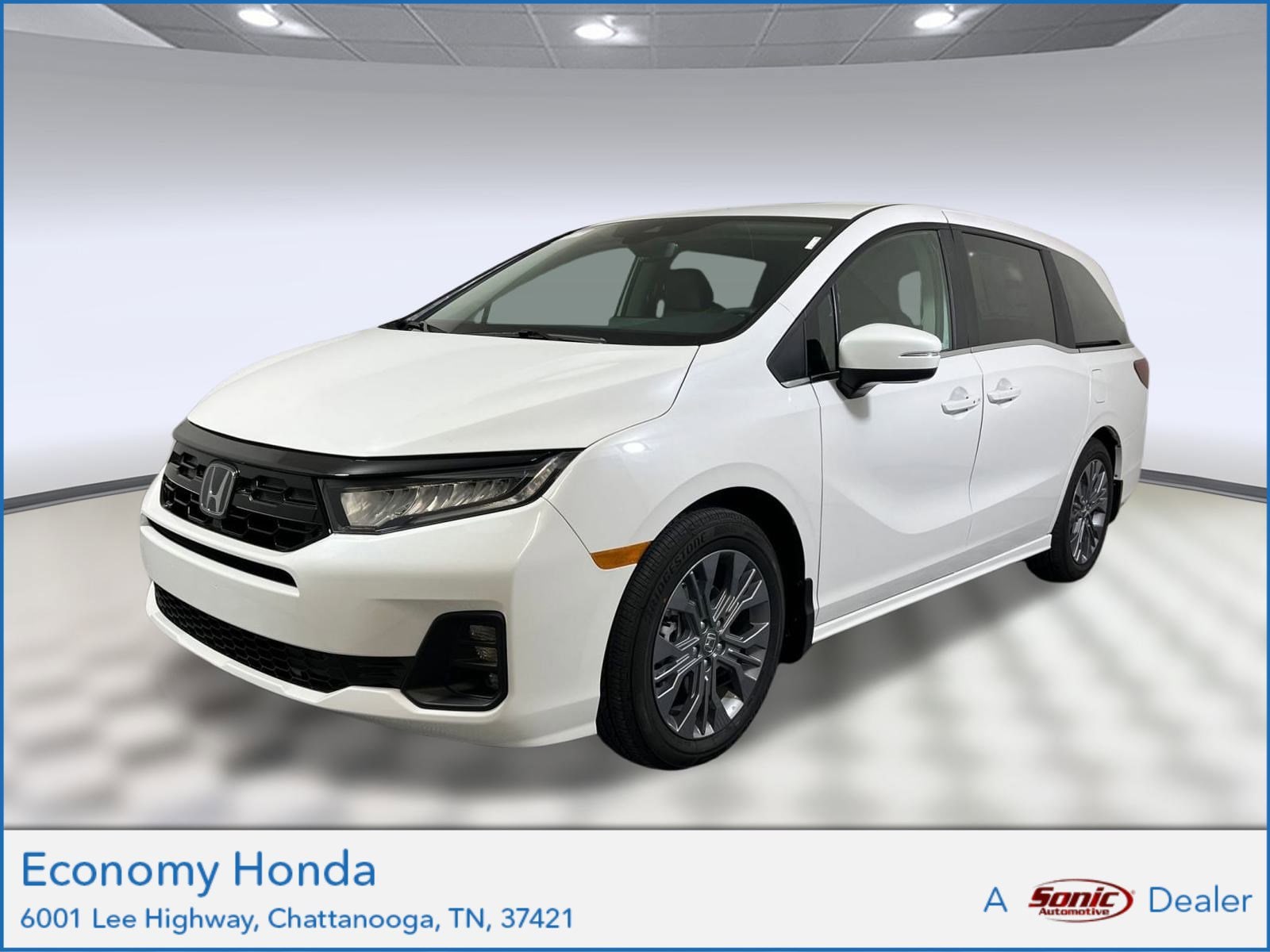 2026 Honda Odyssey Touring's photo