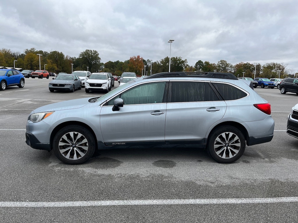 Used 2017 Subaru Outback Limited SUV
