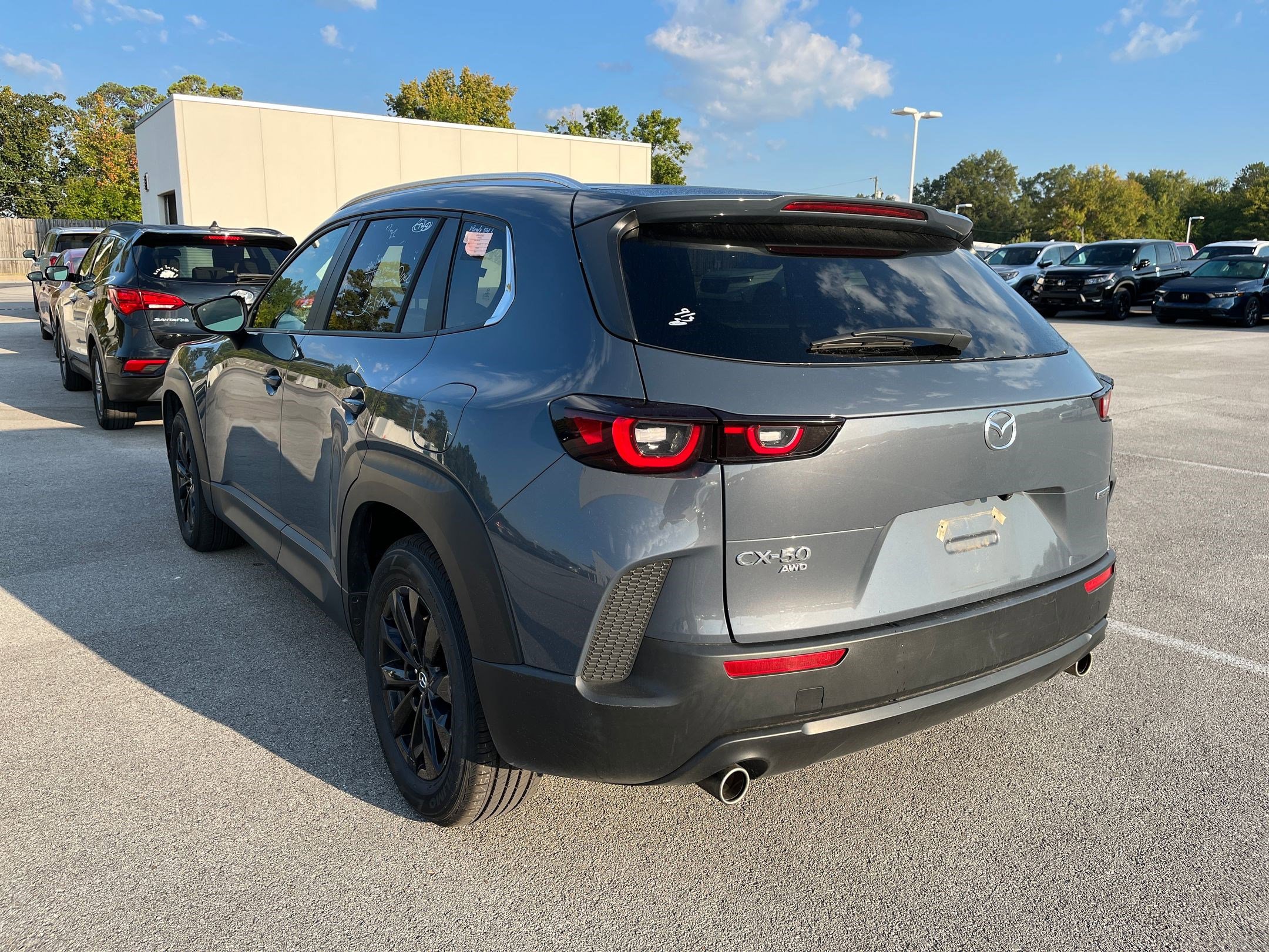 2024 Mazda CX-50 2.5 S Preferred photo 3