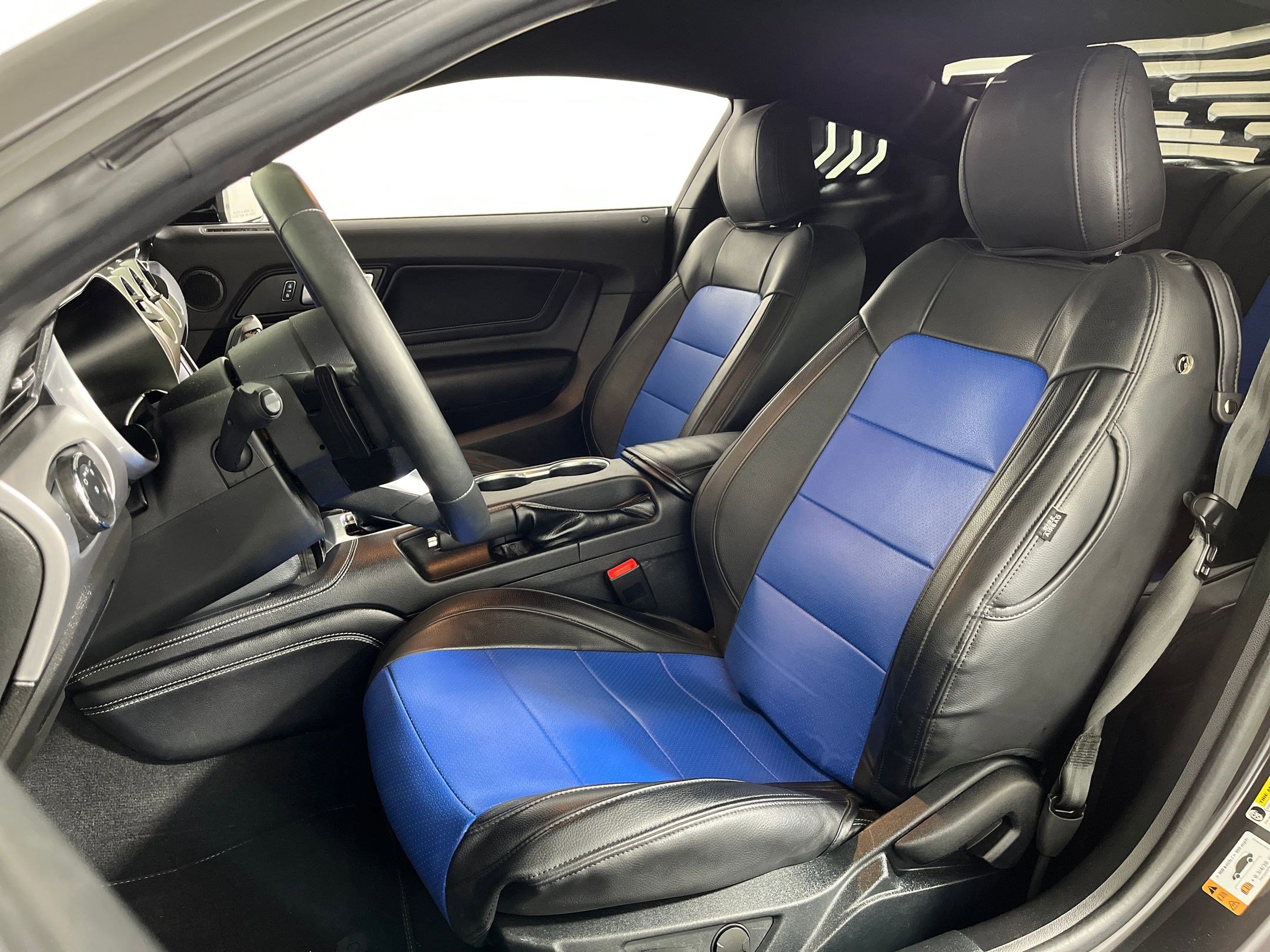 2022 Ford Mustang GT photo 4