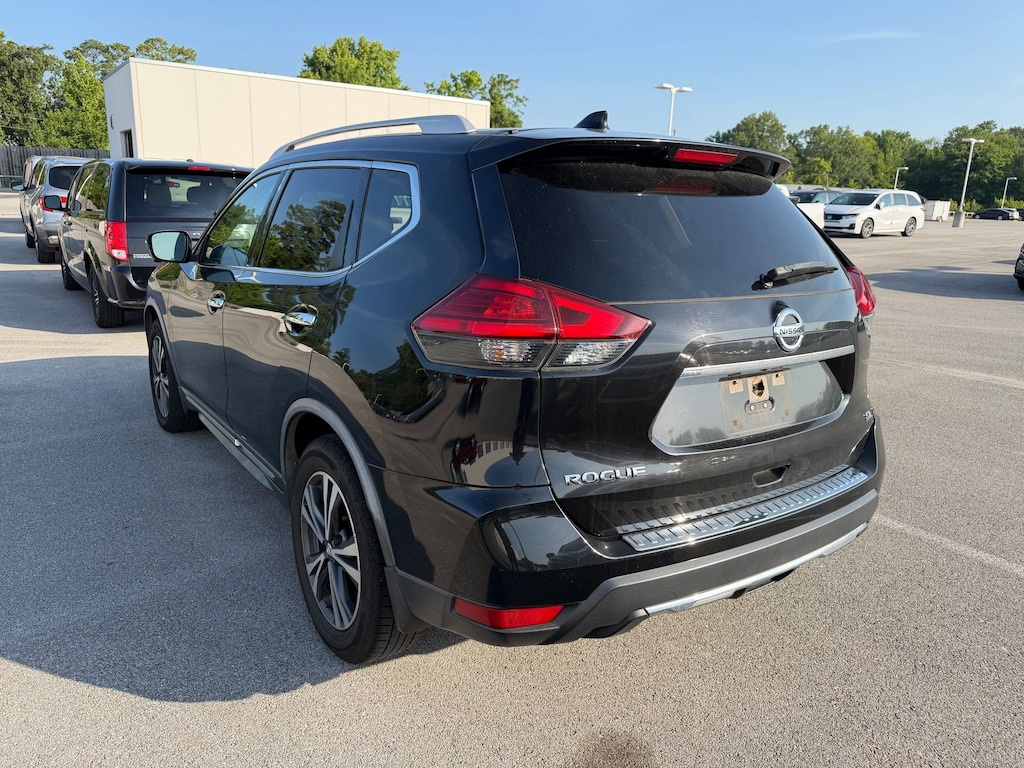 Used 2017 Nissan Rogue SL SUV