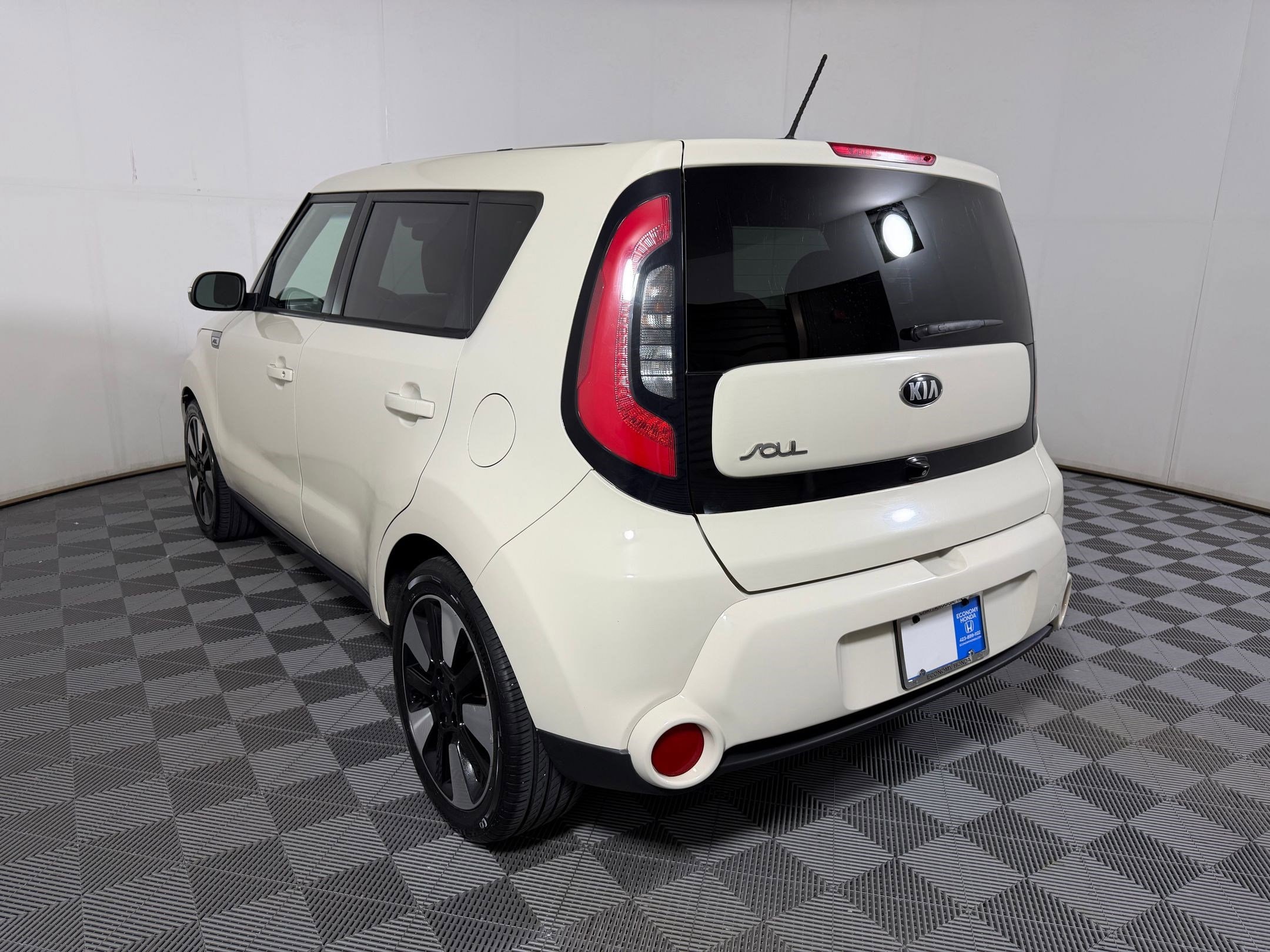 Soul ! Hatchback