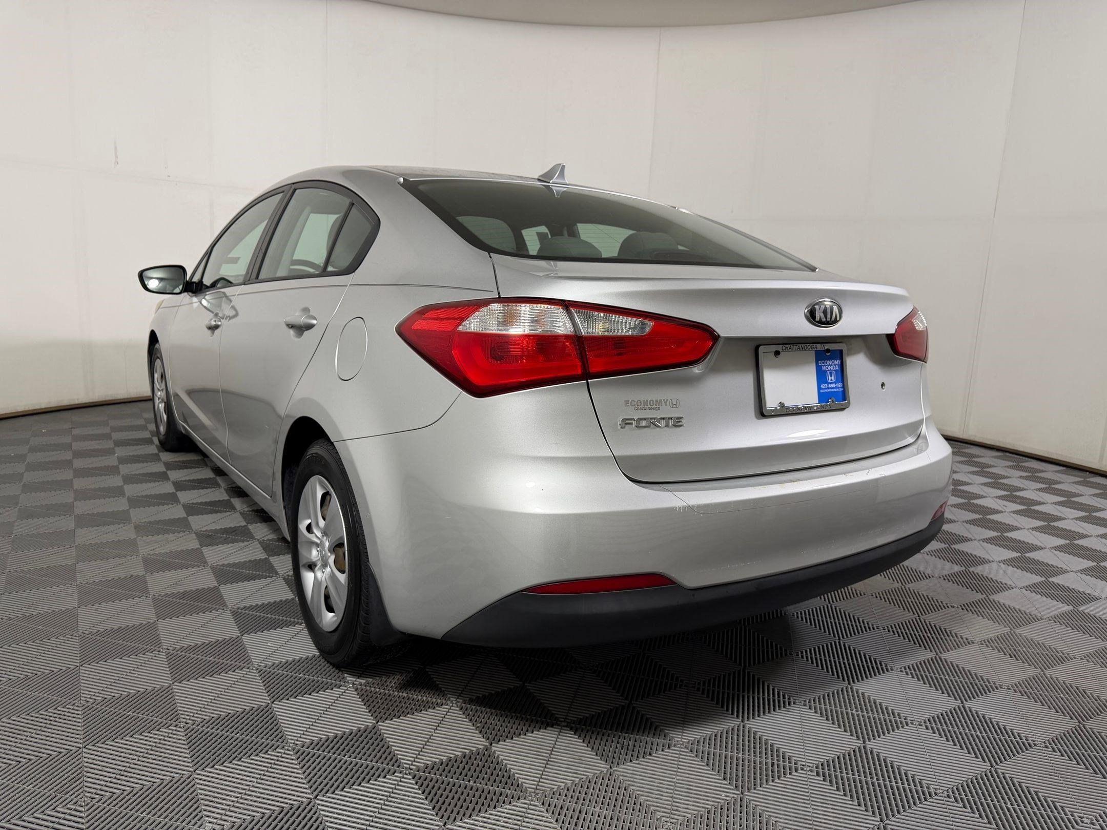 Used 2014 Kia Forte LX with VIN KNAFK4A63E5177812 for sale in Chattanooga, TN