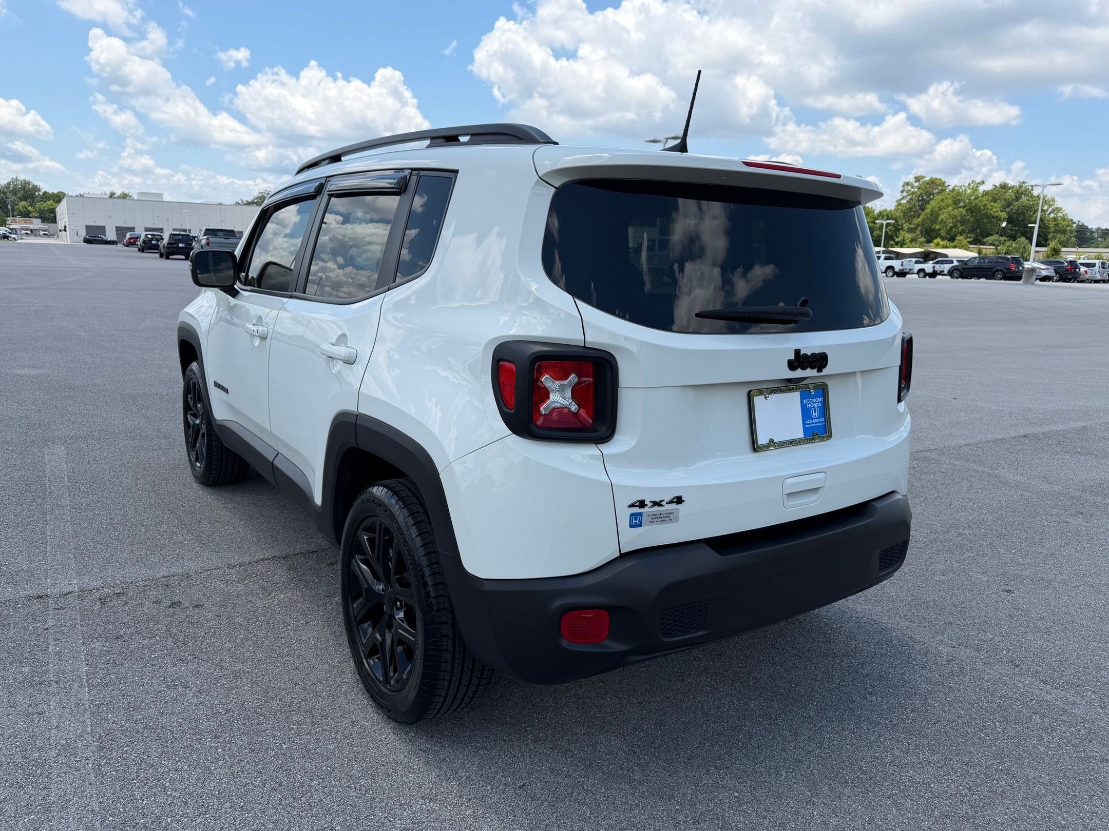 Renegade Altitude SUV
