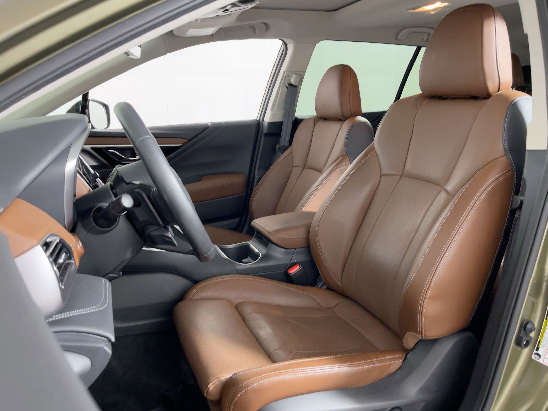 2022 Subaru Outback Touring photo 3