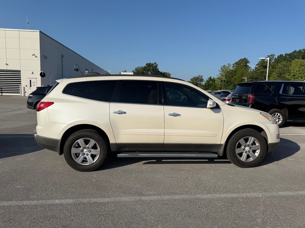 Used 2012 Chevrolet Traverse LT w/2LT SUV